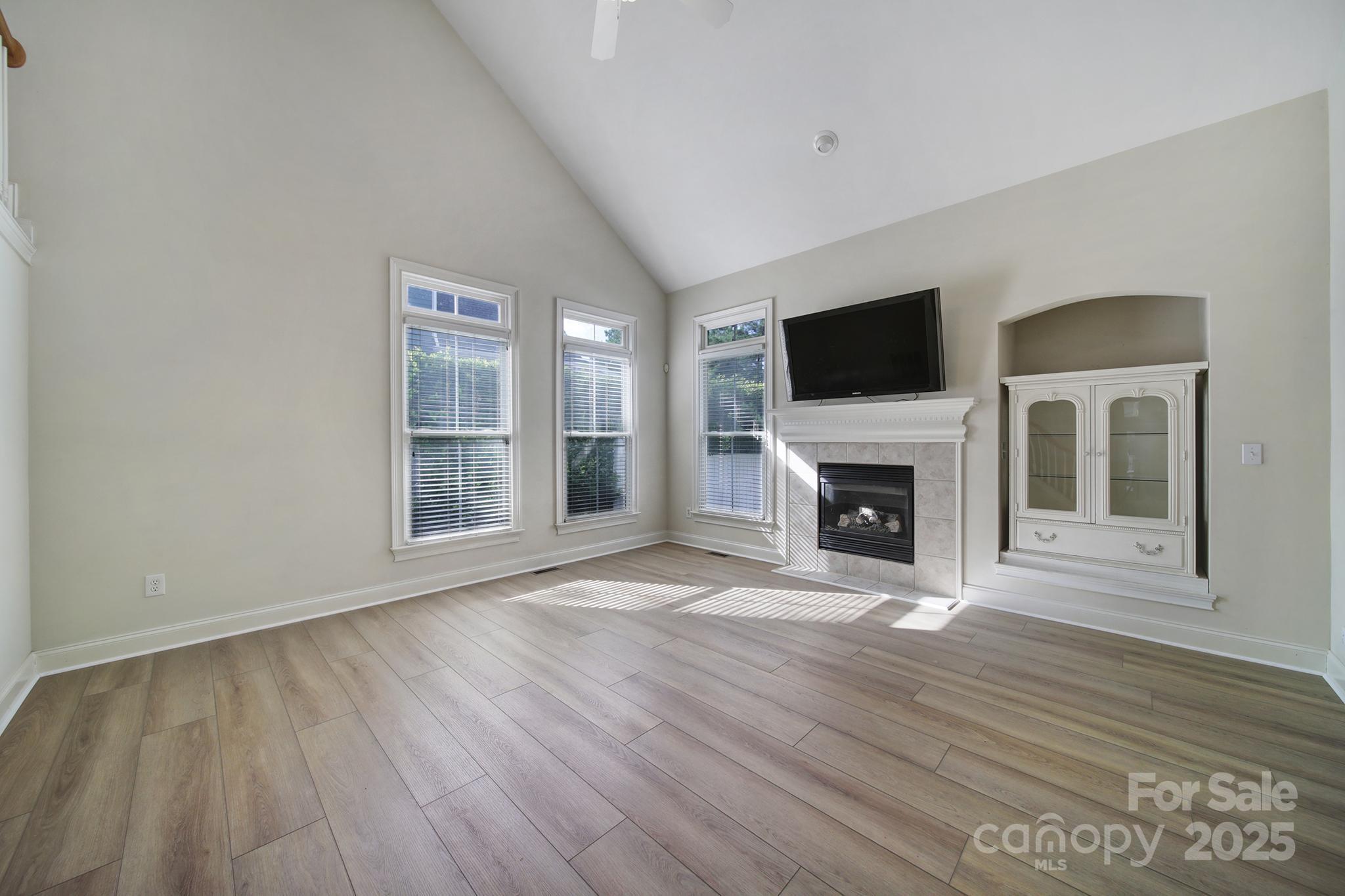 2612 Nations Commons Street