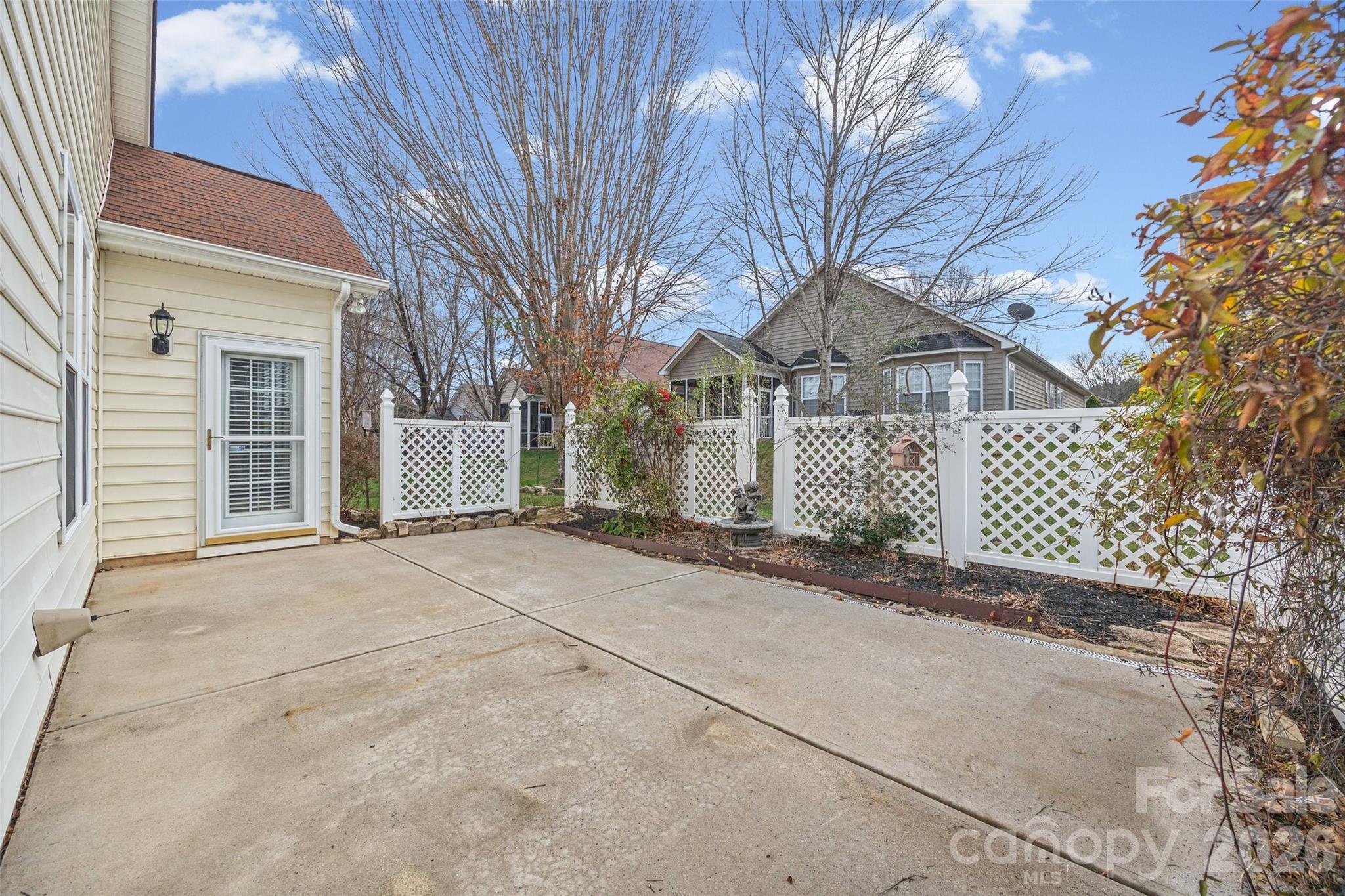 2324 Jade Lane