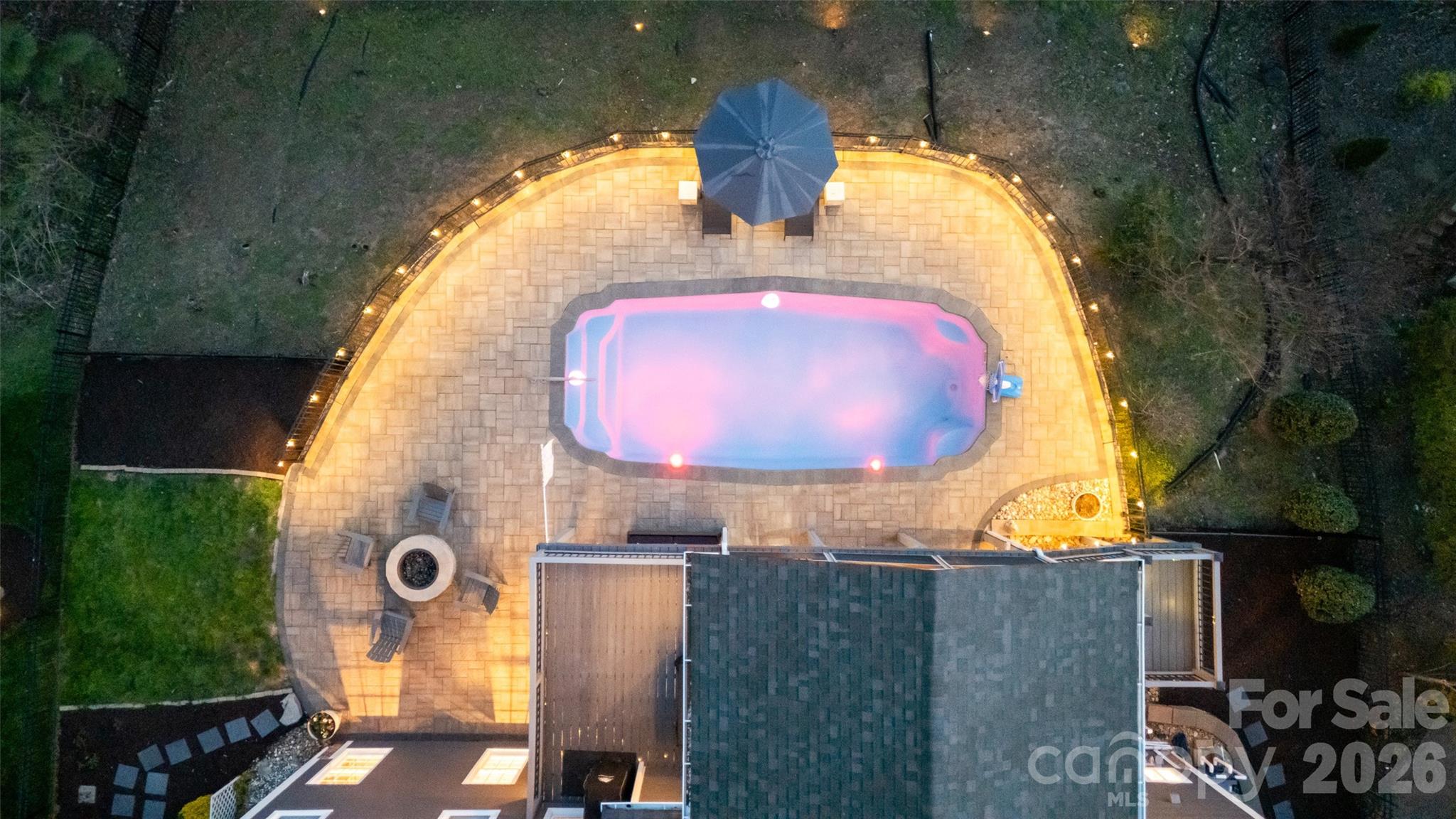 907 Dericks Crossing