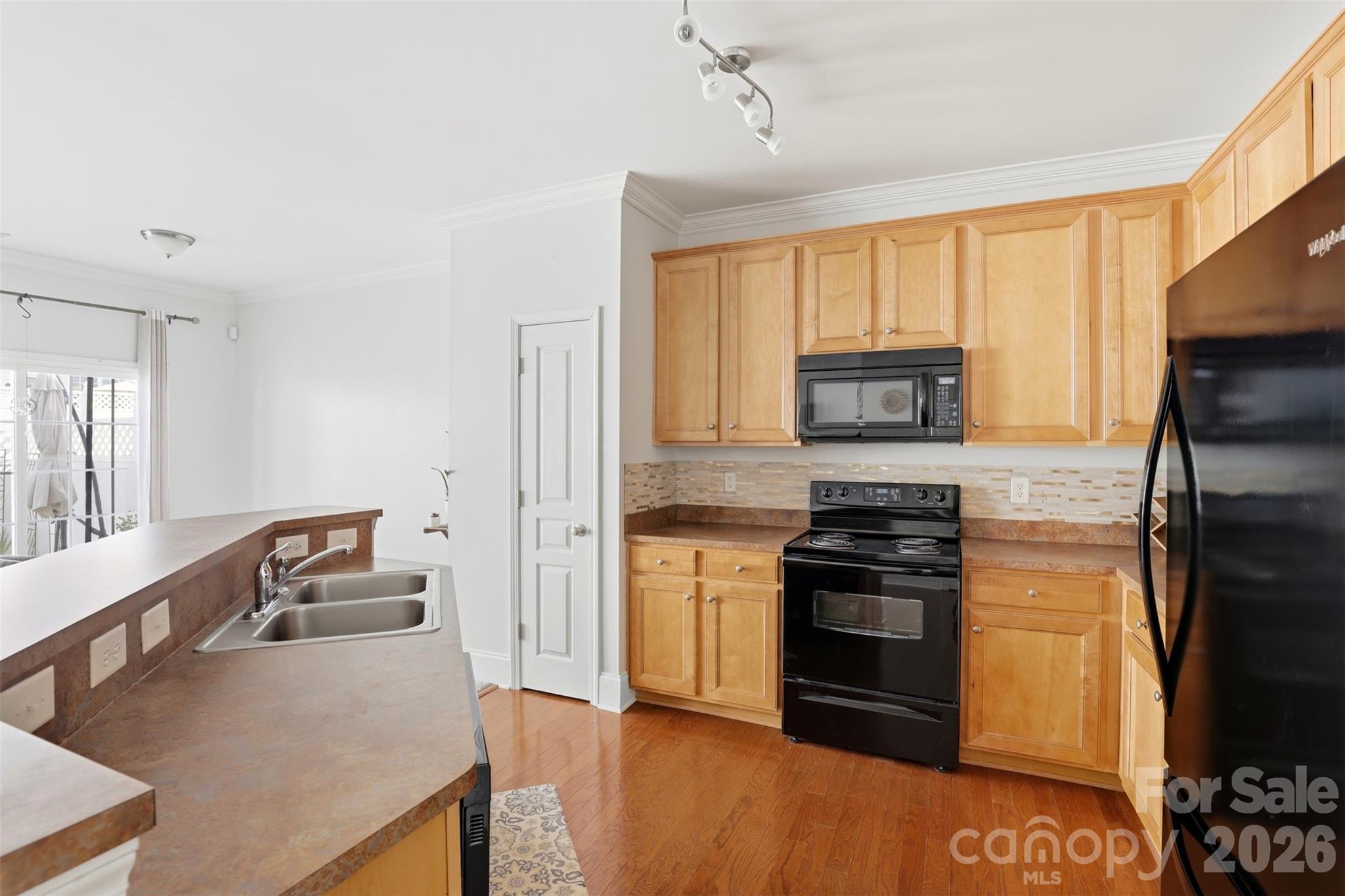 532 Bent Leaf Court
