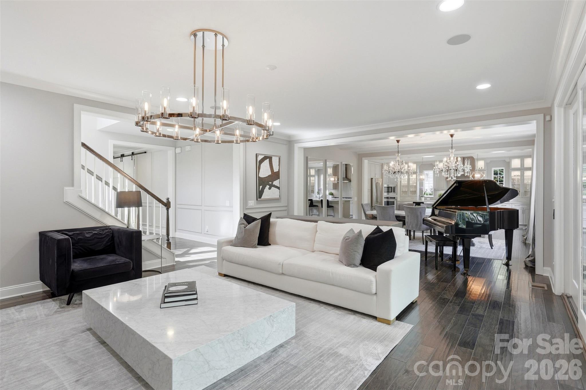 1924 Plaza End Trace