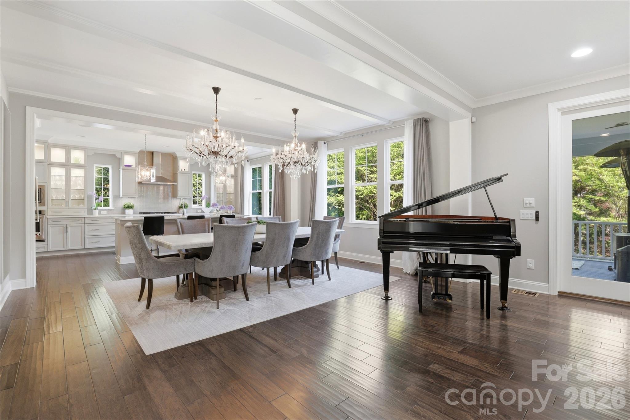 1924 Plaza End Trace