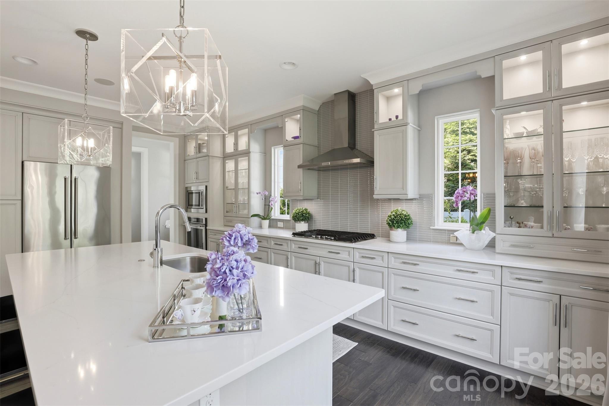 1924 Plaza End Trace