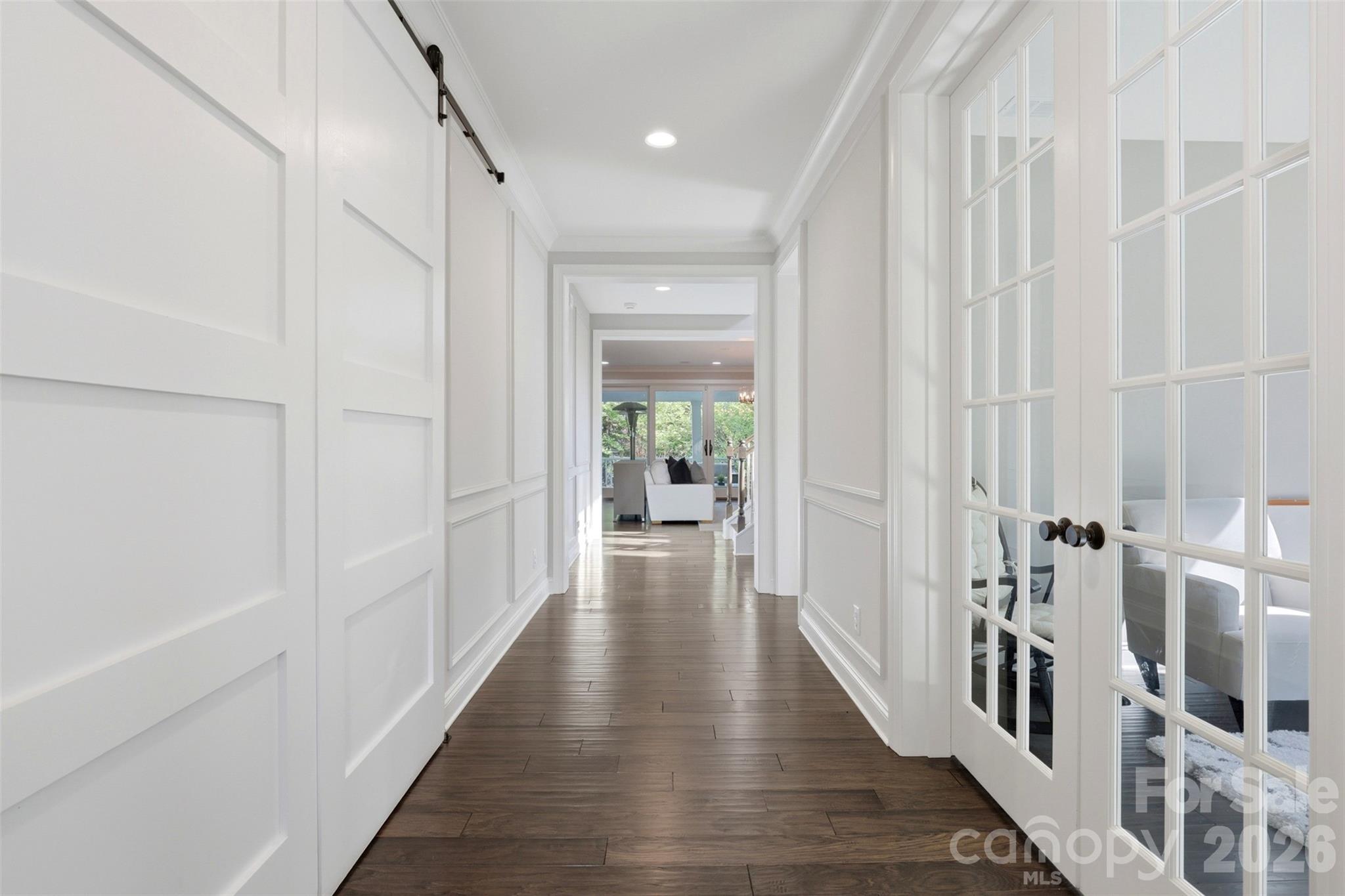 1924 Plaza End Trace