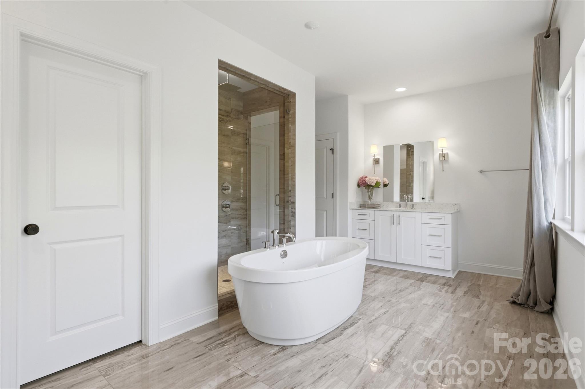 1924 Plaza End Trace