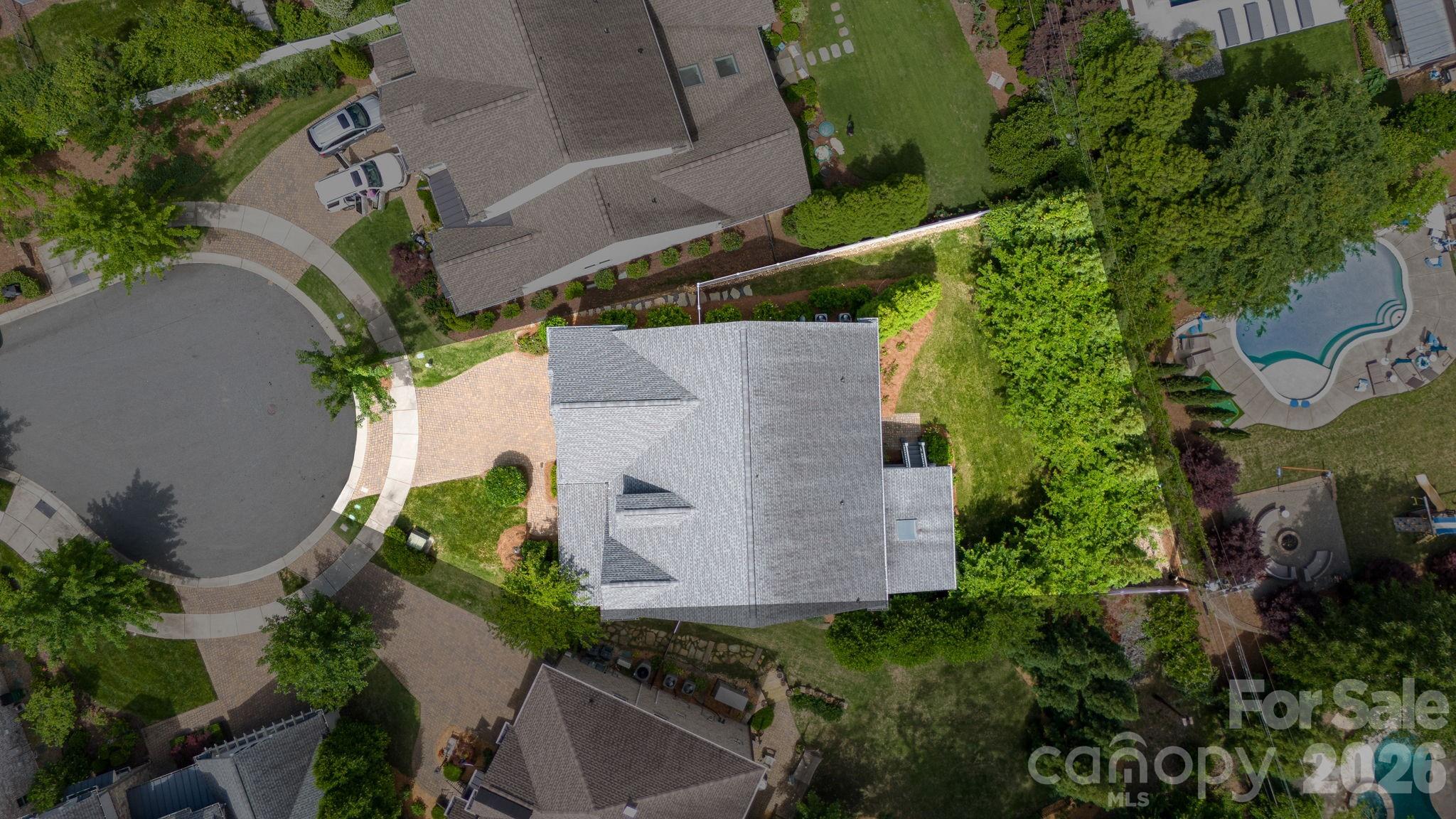 1924 Plaza End Trace