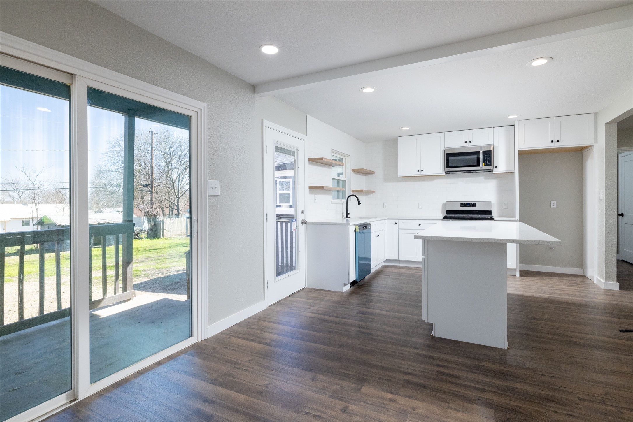 2716 La Monde Terrace
