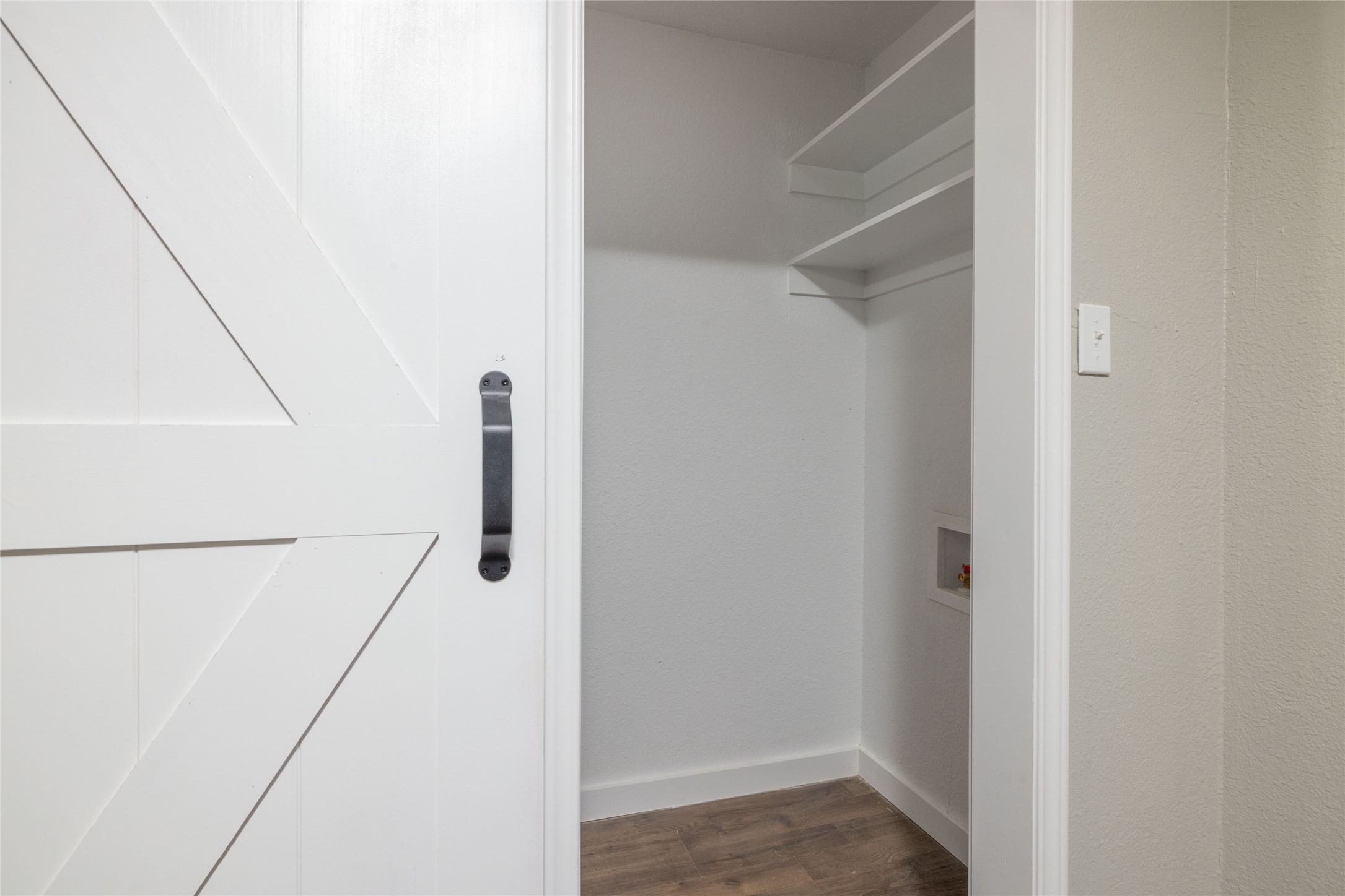 2716 La Monde Terrace