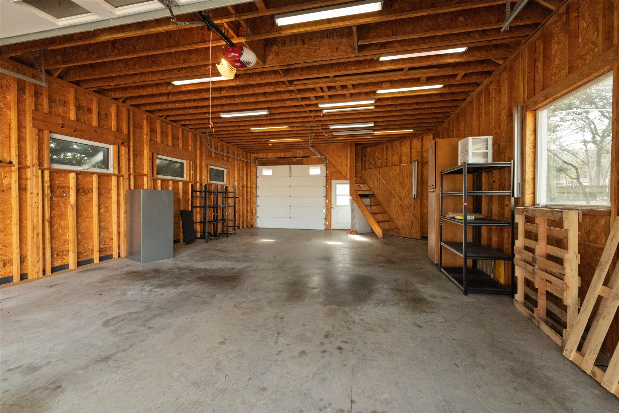 1613 Pheasant Lane