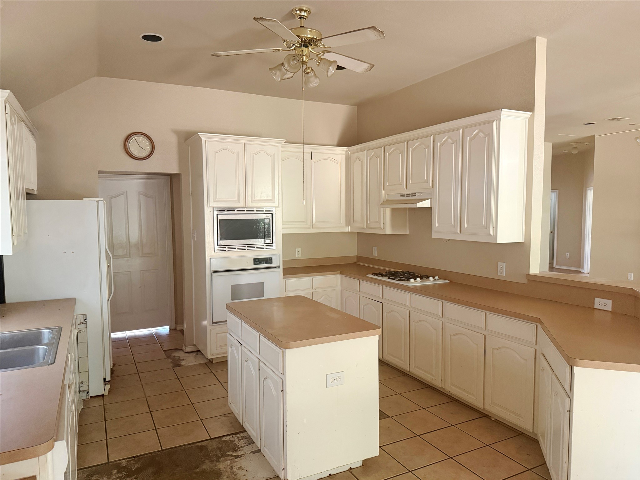 8550 Trace Ridge Parkway