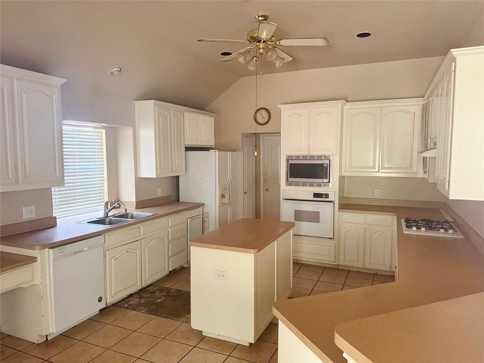 8550 Trace Ridge Parkway