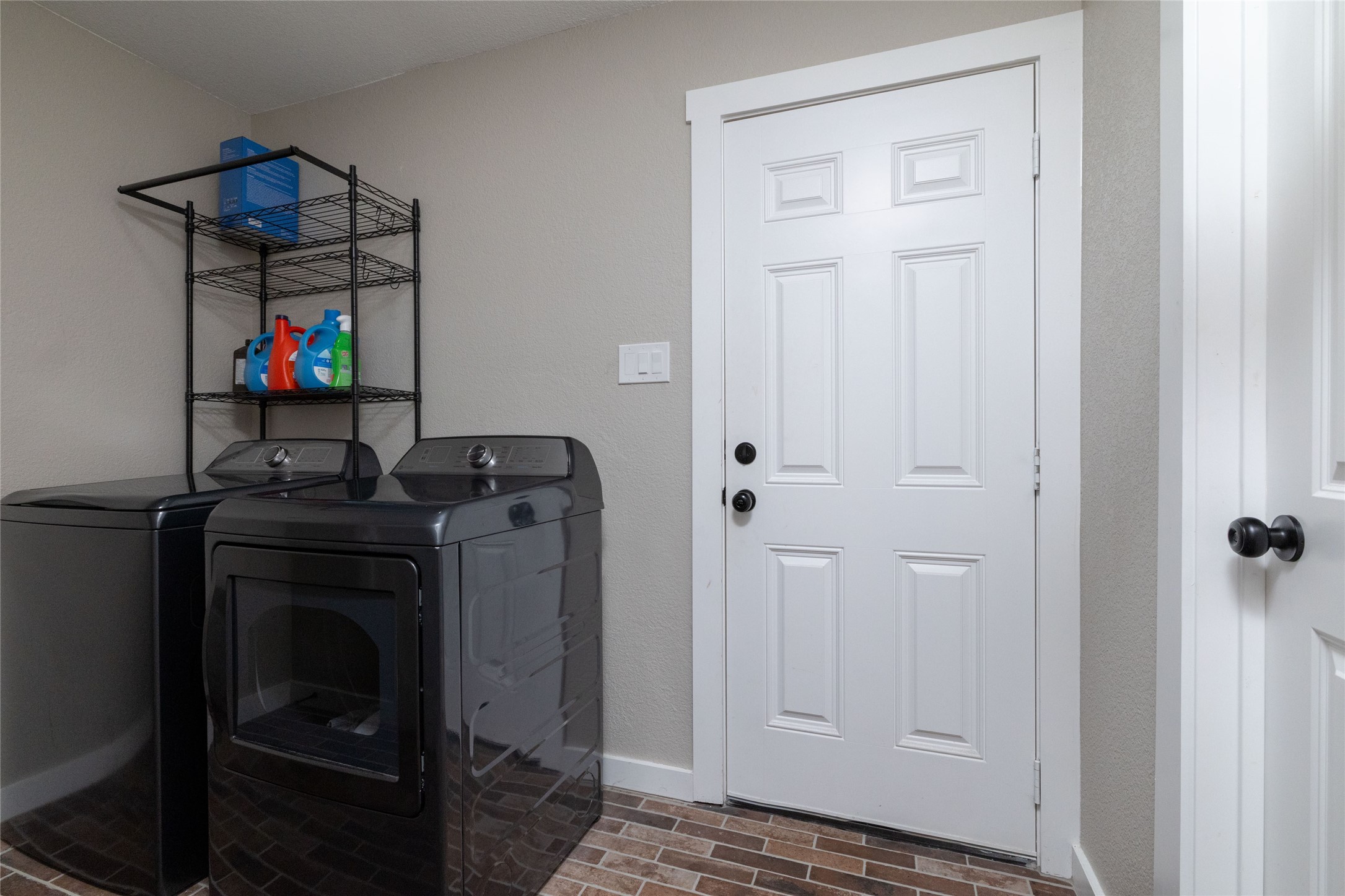 304 King Trail
