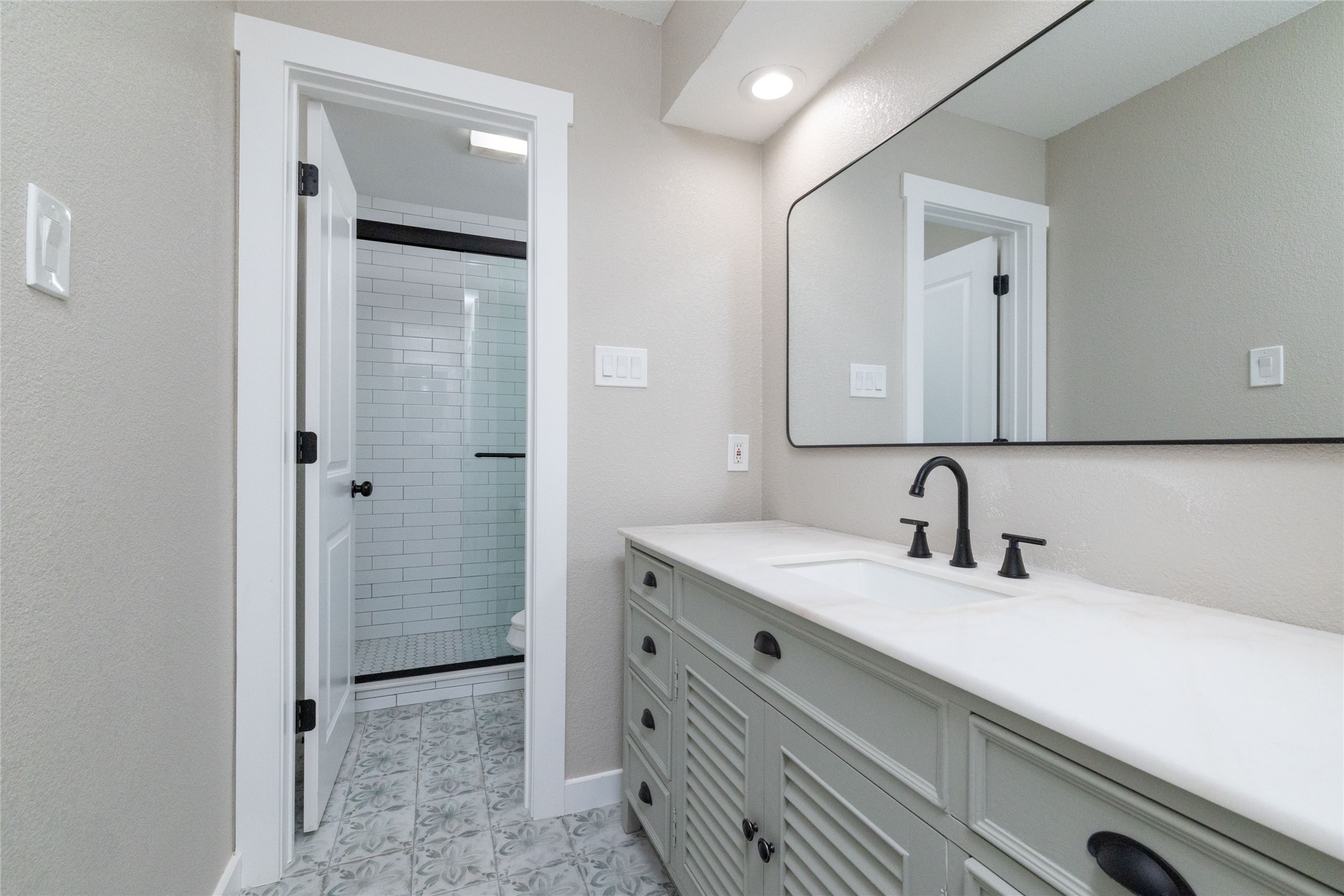 304 King Trail