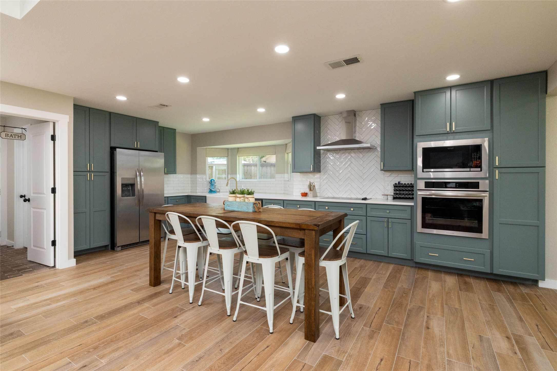304 King Trail