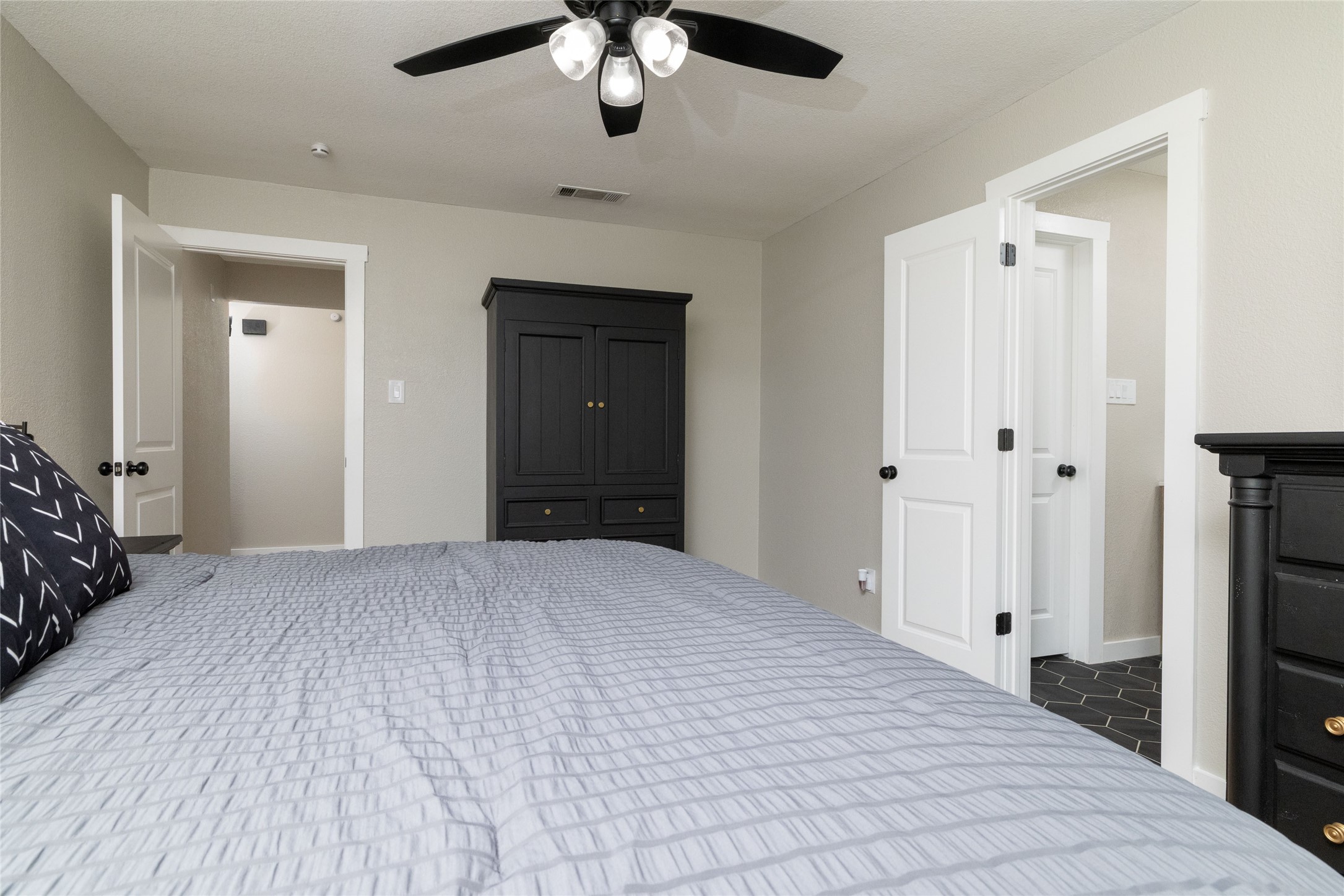 304 King Trail