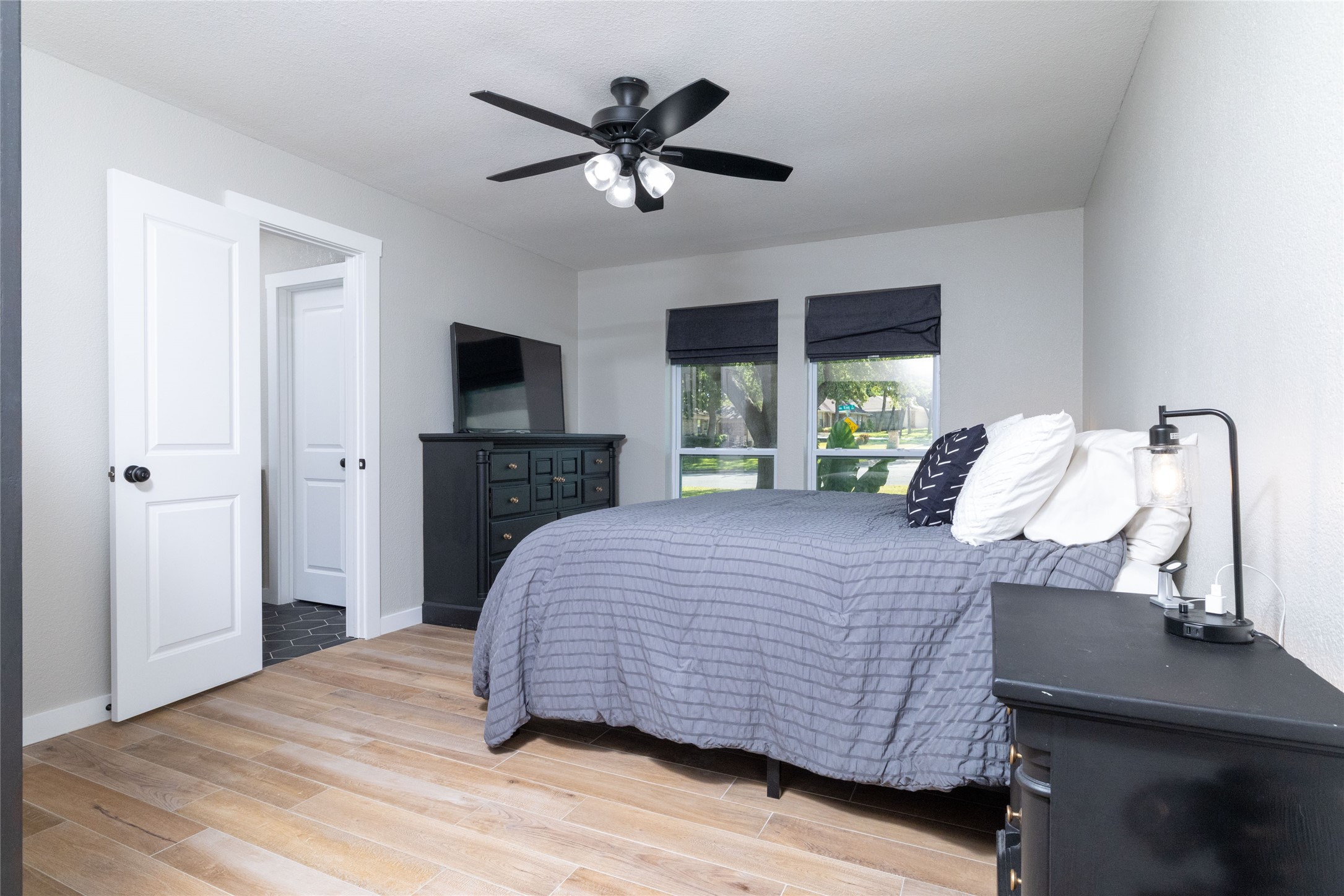 304 King Trail
