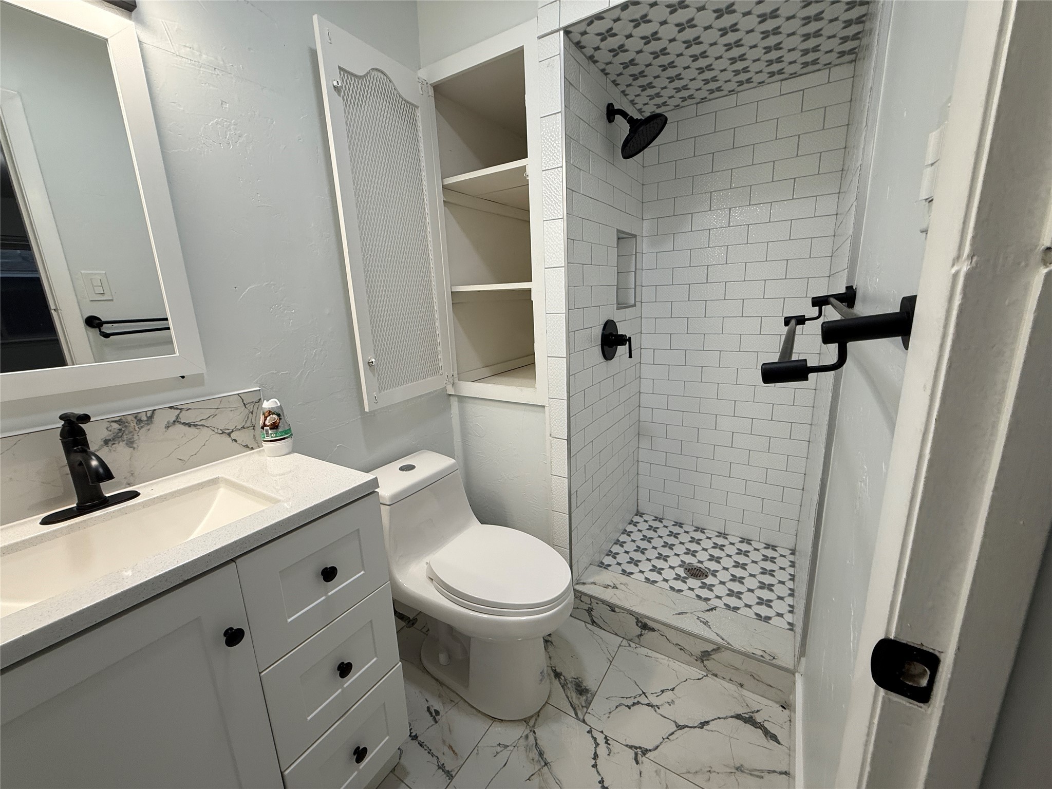 2847 W Rochelle Road