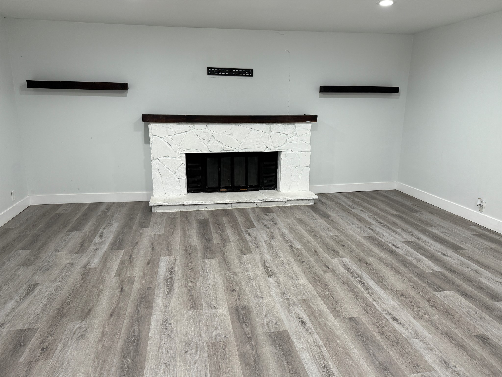 2847 W Rochelle Road