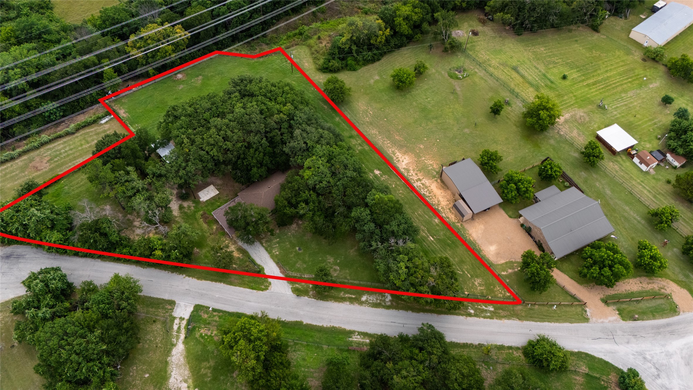 1517 Oakridge Court W