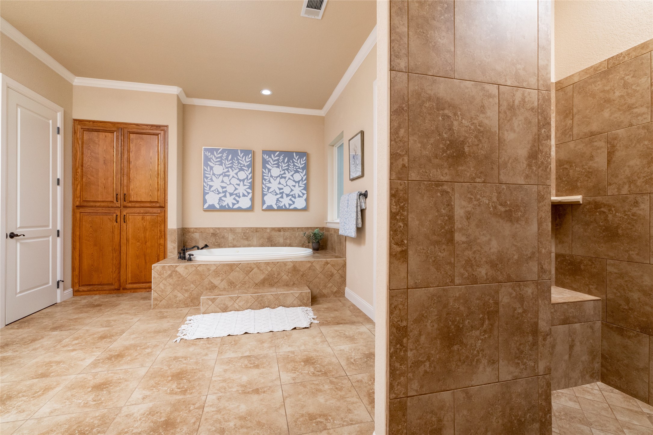 1329 Shady Lane S