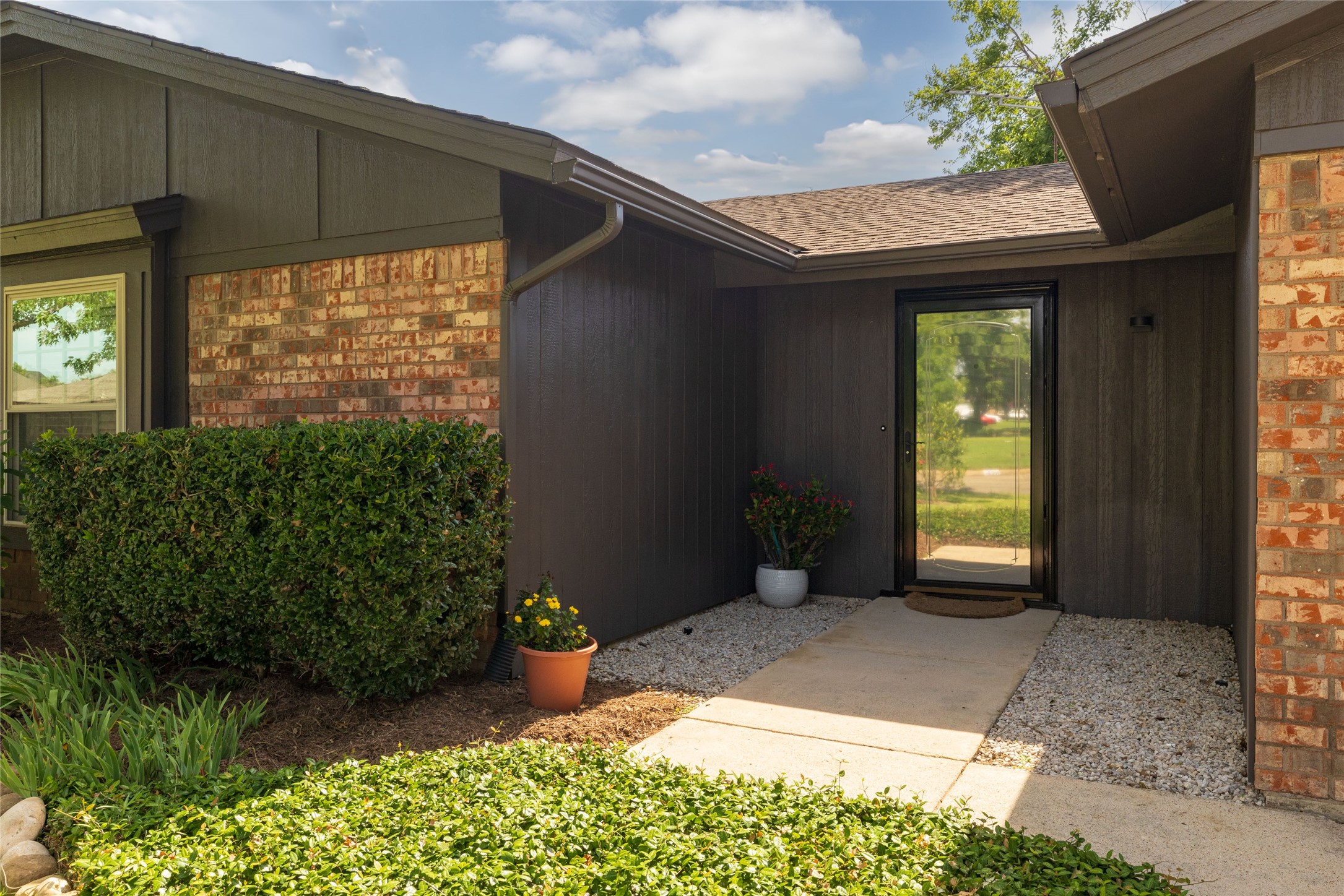 6528 Sherri Lane