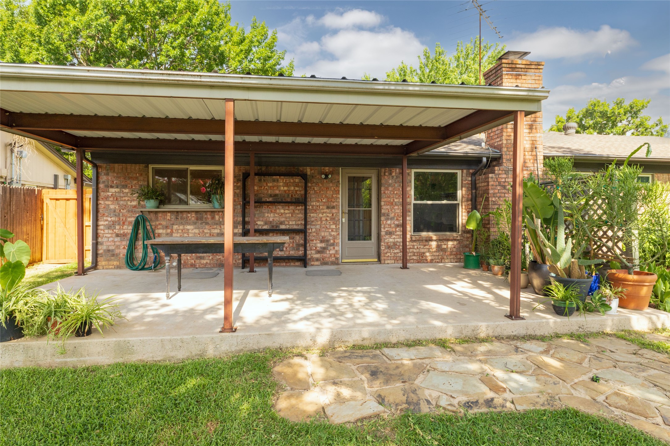 6528 Sherri Lane