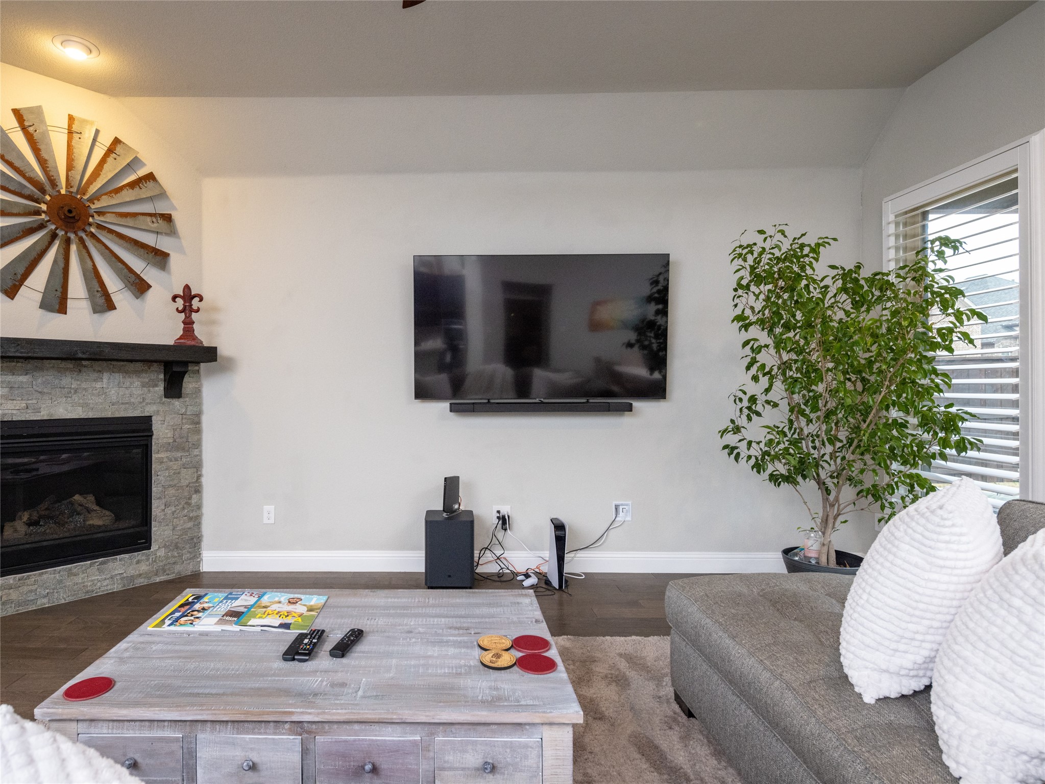 1401 Eagleton Lane