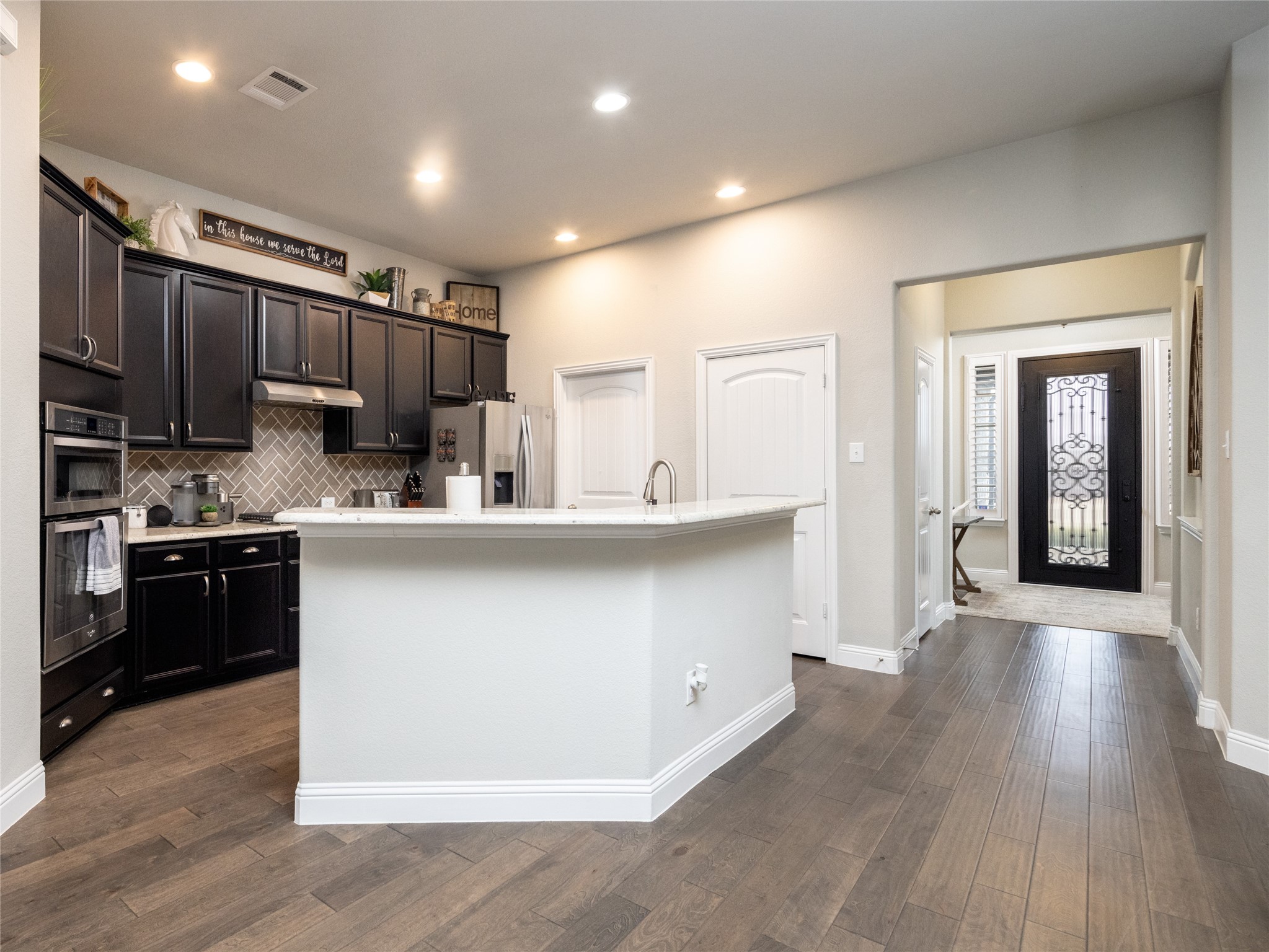1401 Eagleton Lane