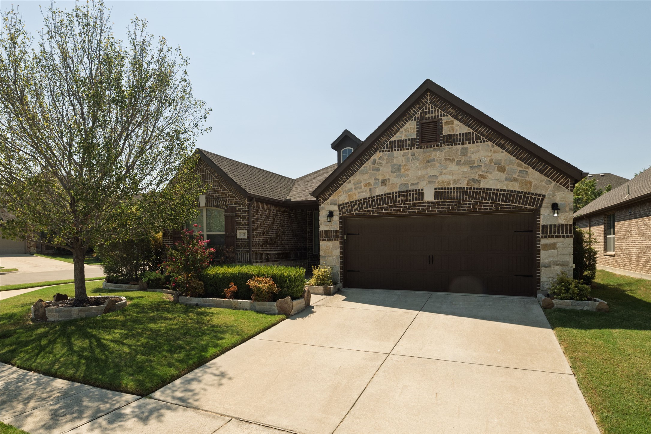 1401 Eagleton Lane