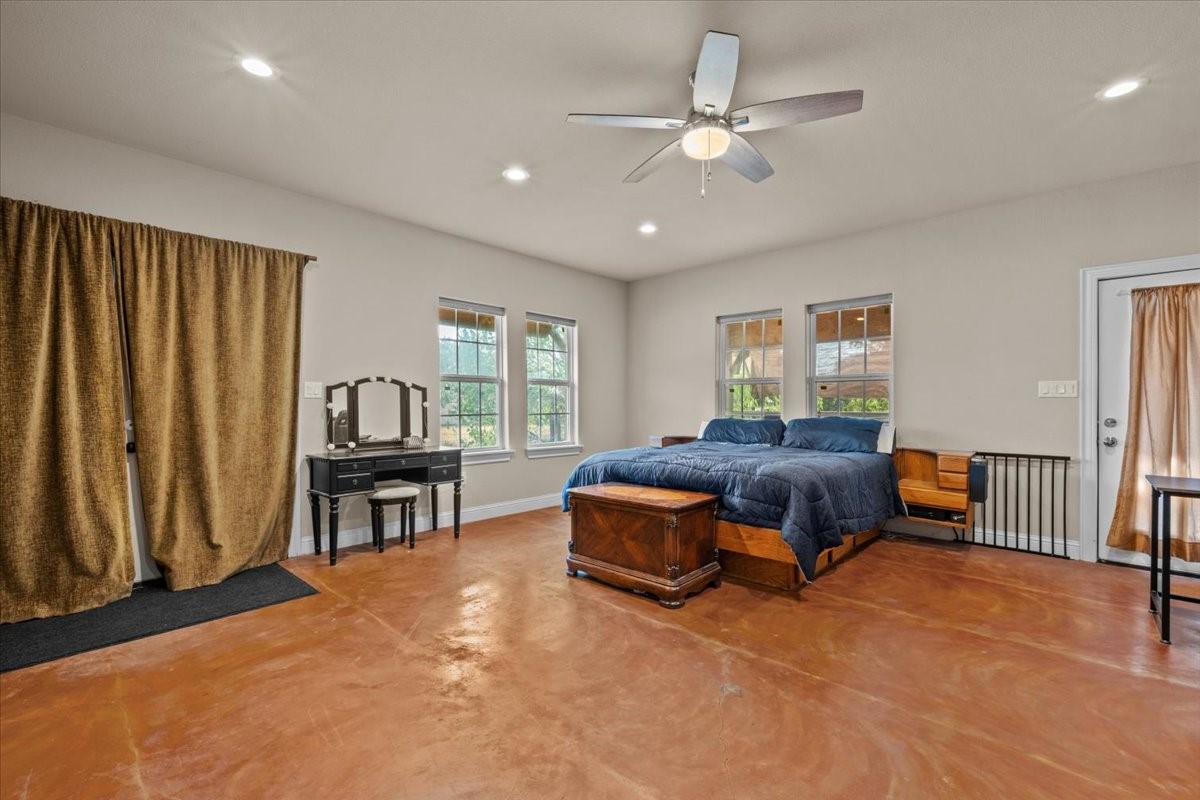 3601 Oak Circle