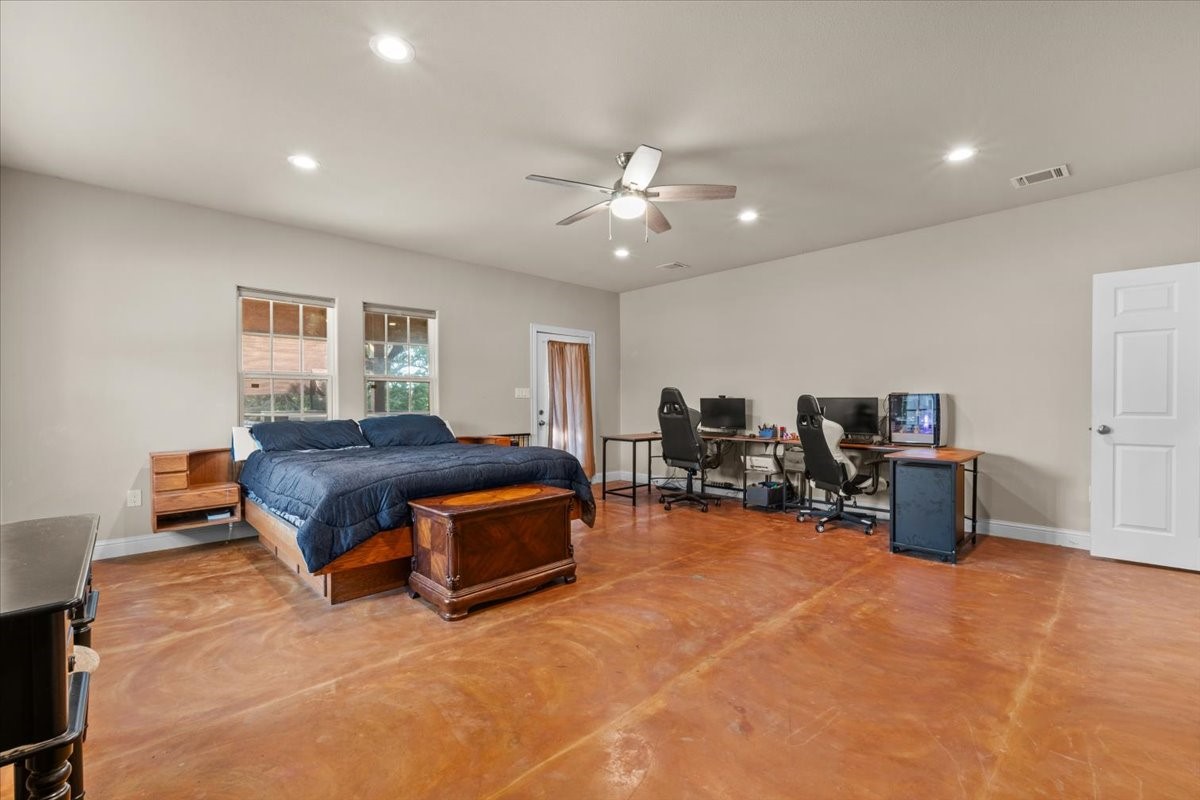 3601 Oak Circle