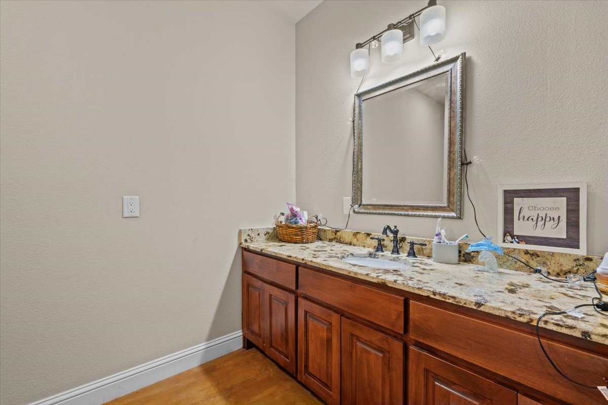 3601 Oak Circle