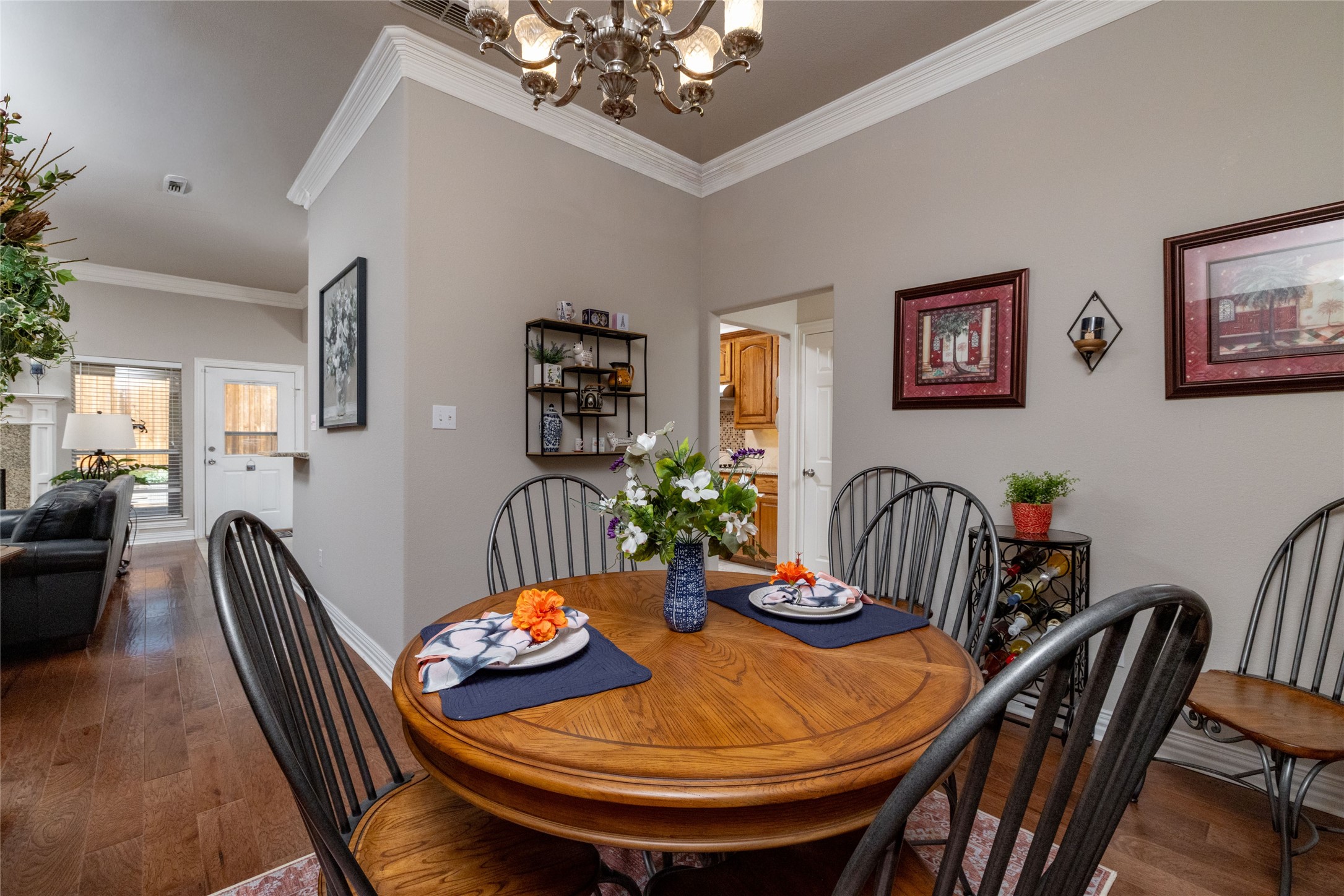 5593 Greenview Court