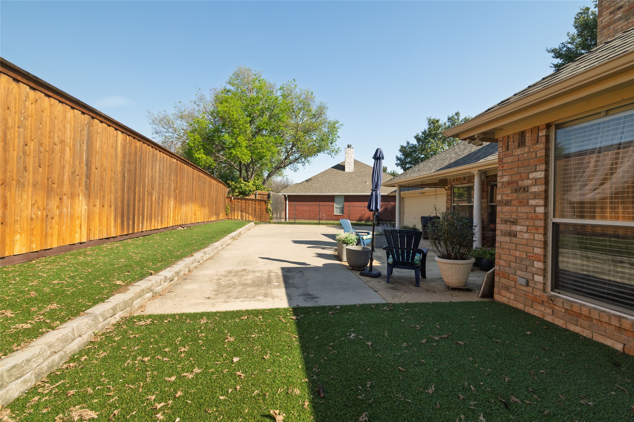 5593 Greenview Court