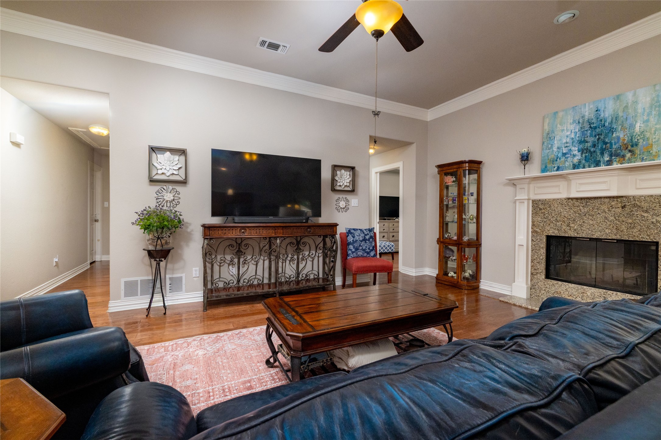 5593 Greenview Court