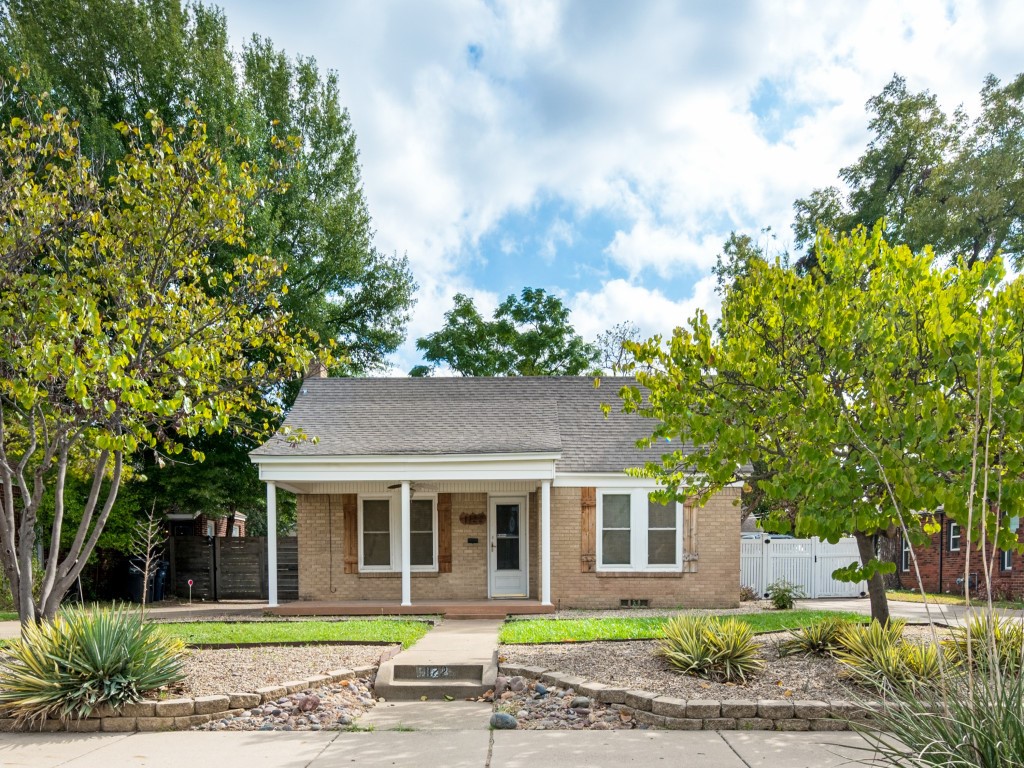 1122 Bonnie Brae Avenue