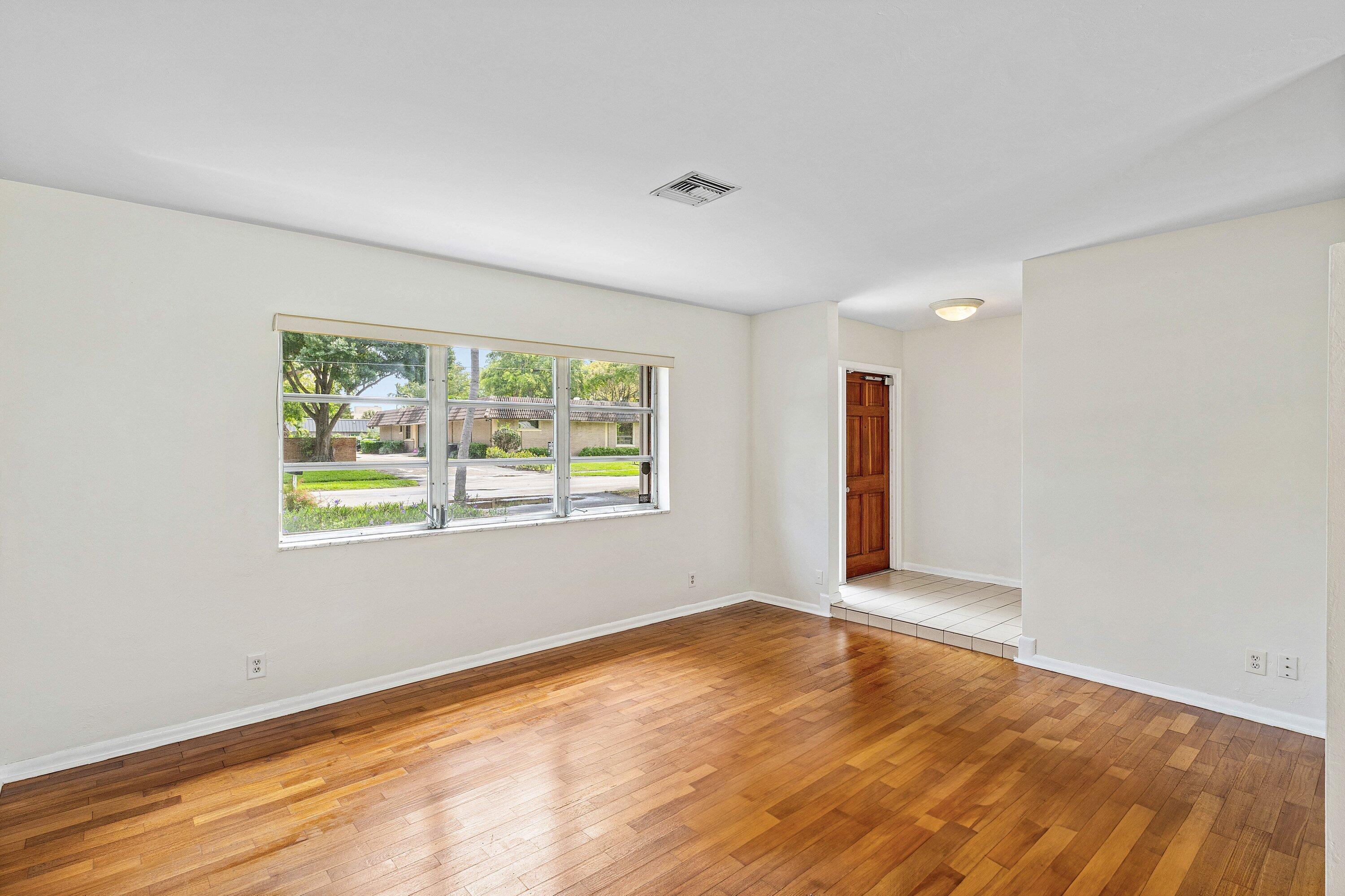 931 NW 9th Court