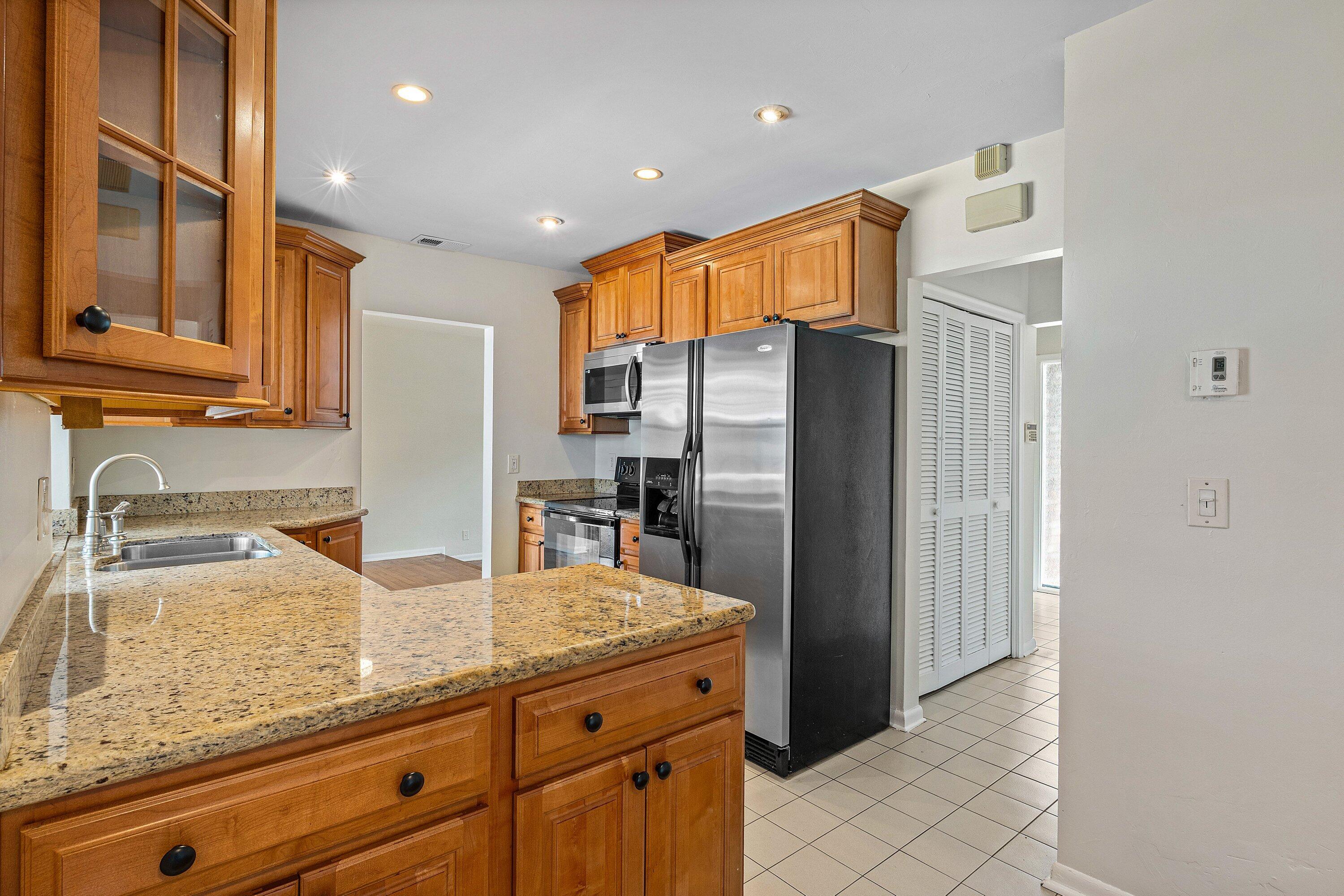 931 NW 9th Court
