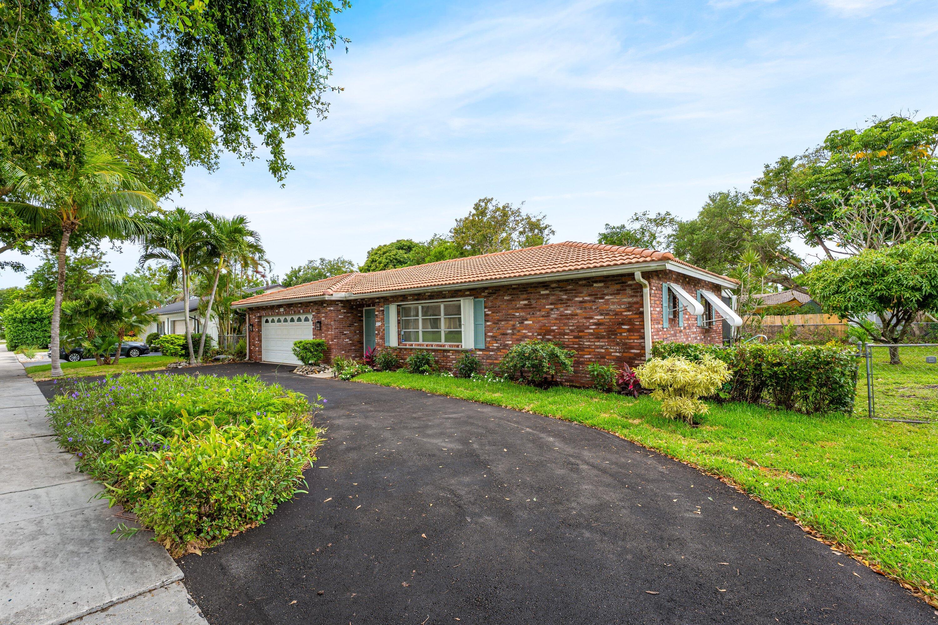 931 NW 9th Court