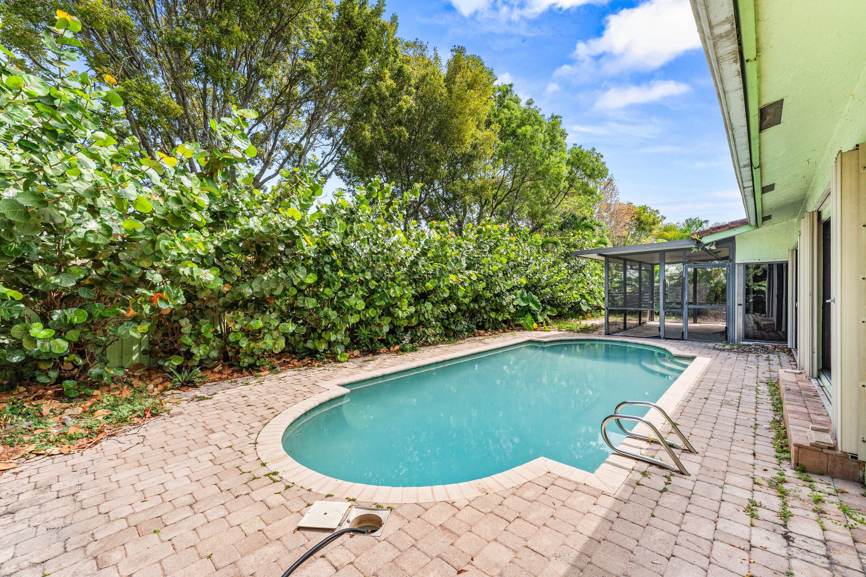 2753 NW 34th Street