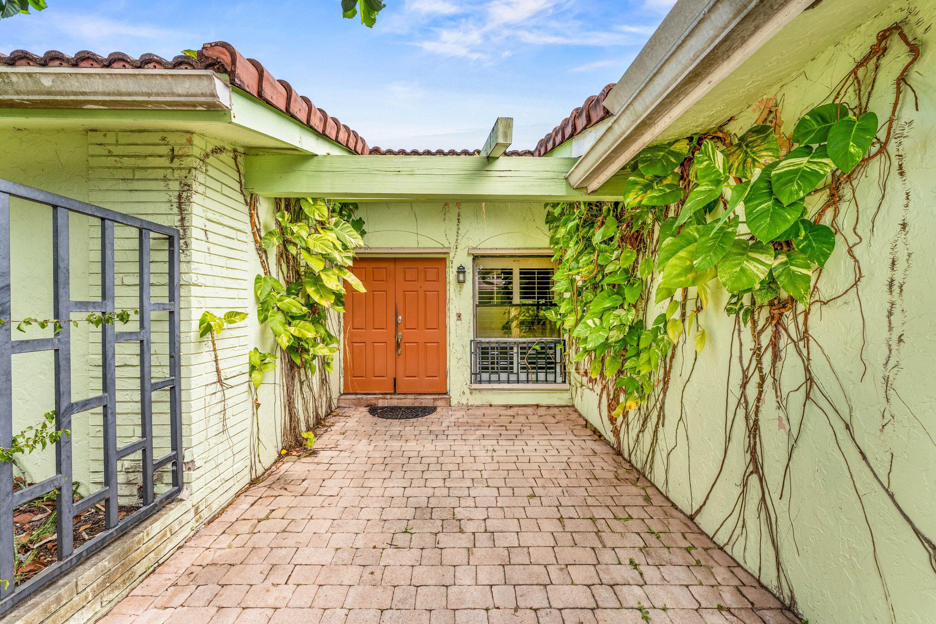 2753 NW 34th Street