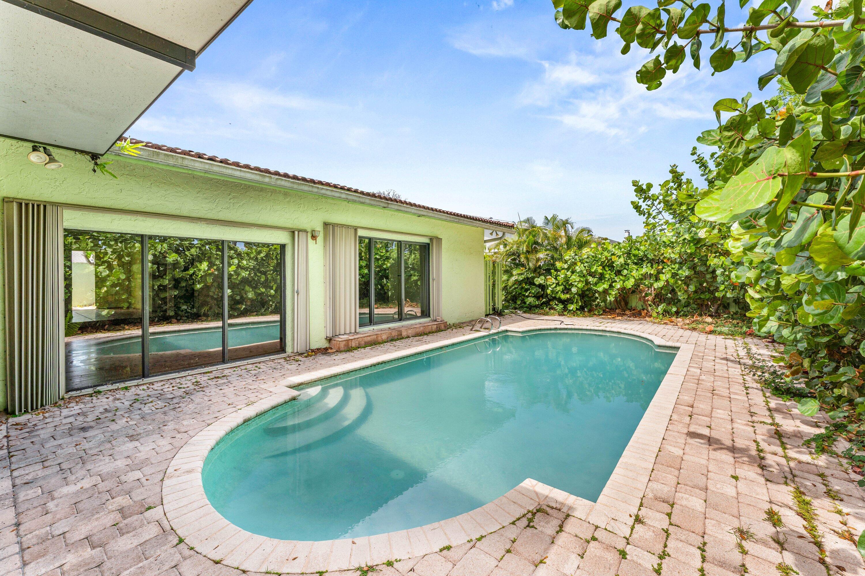 2753 NW 34th Street