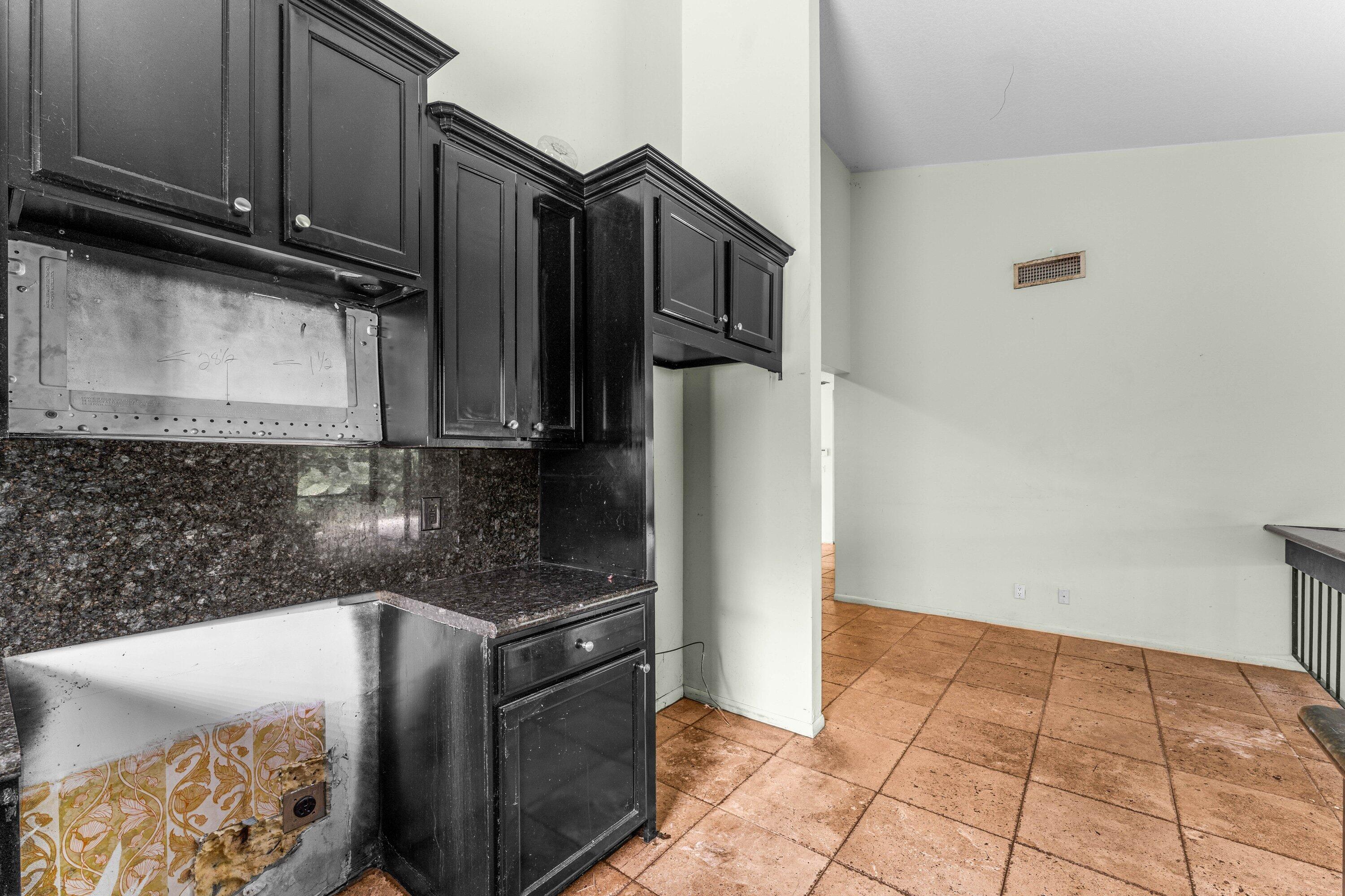 2753 NW 34th Street