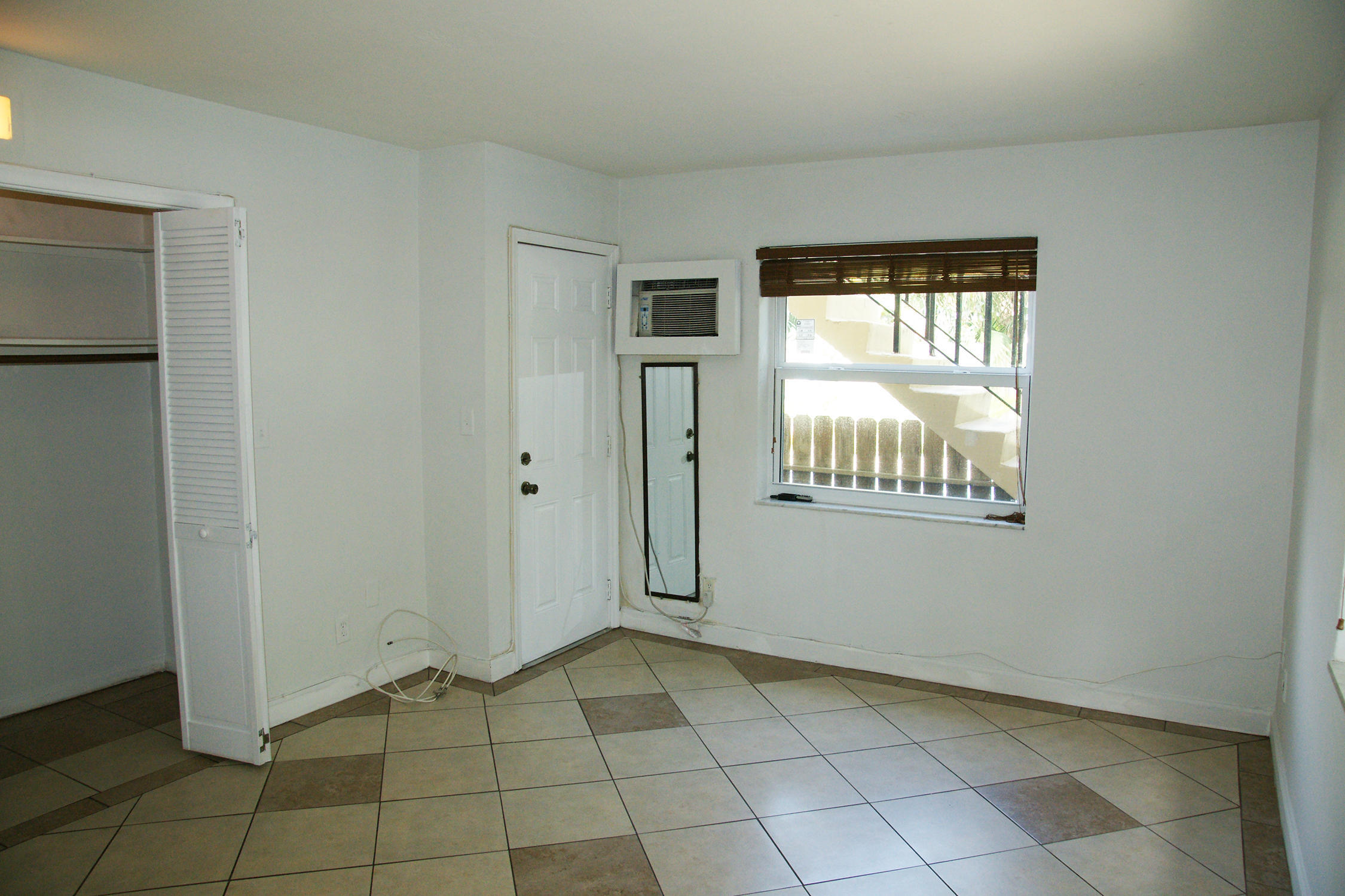 2031 SE 5th Street 6