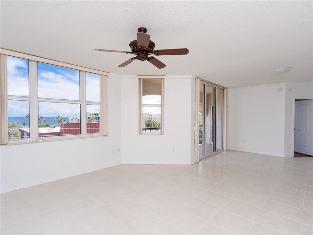 191 SE 20th Ave Unit: PH612