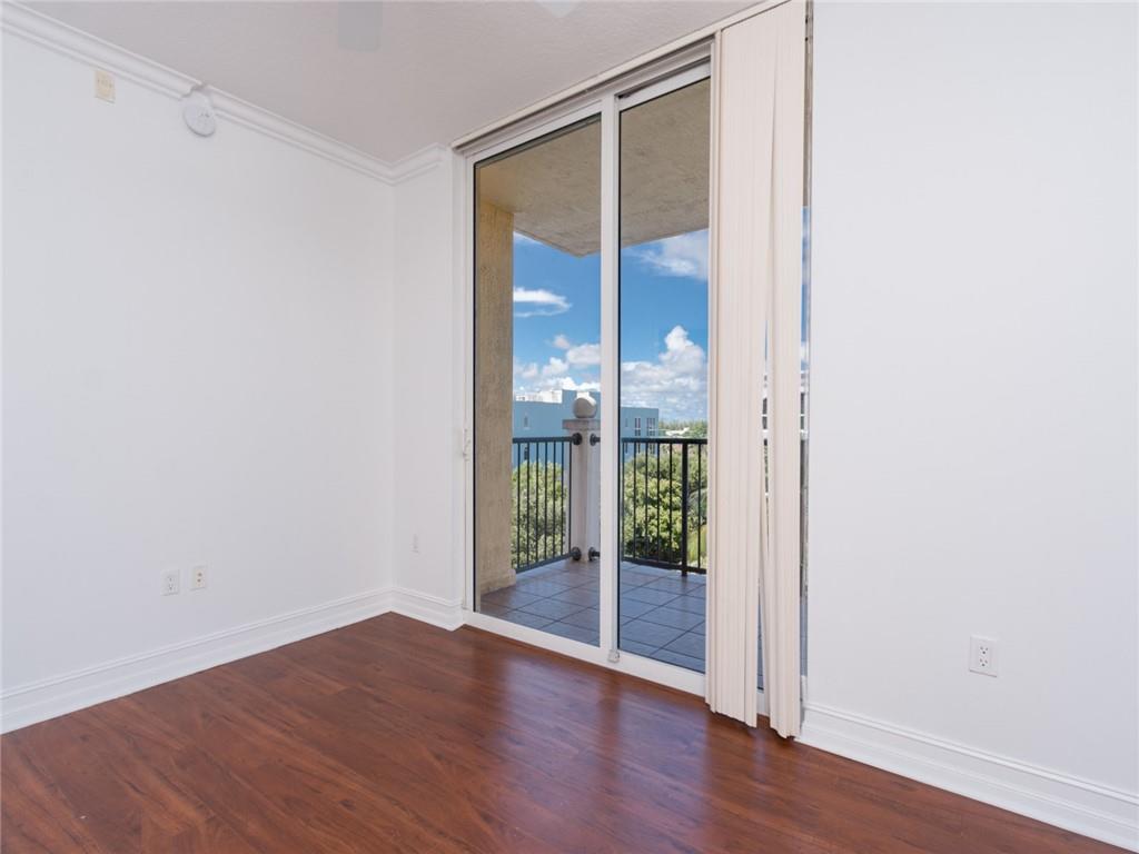 191 SE 20th Ave Unit: PH612