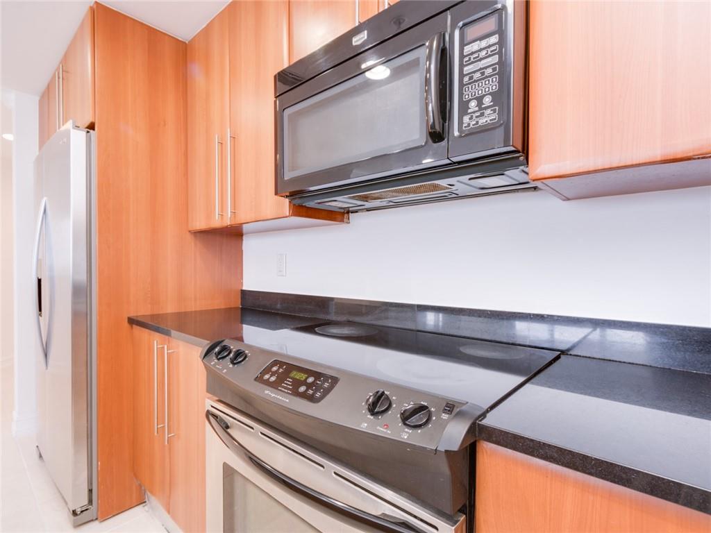 191 SE 20th Ave Unit: PH612
