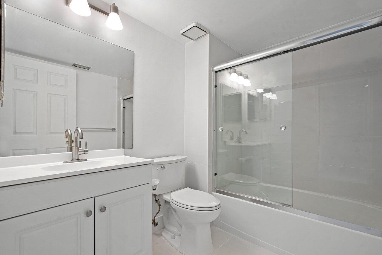 3190 Leewood Terrace Unit: L104
