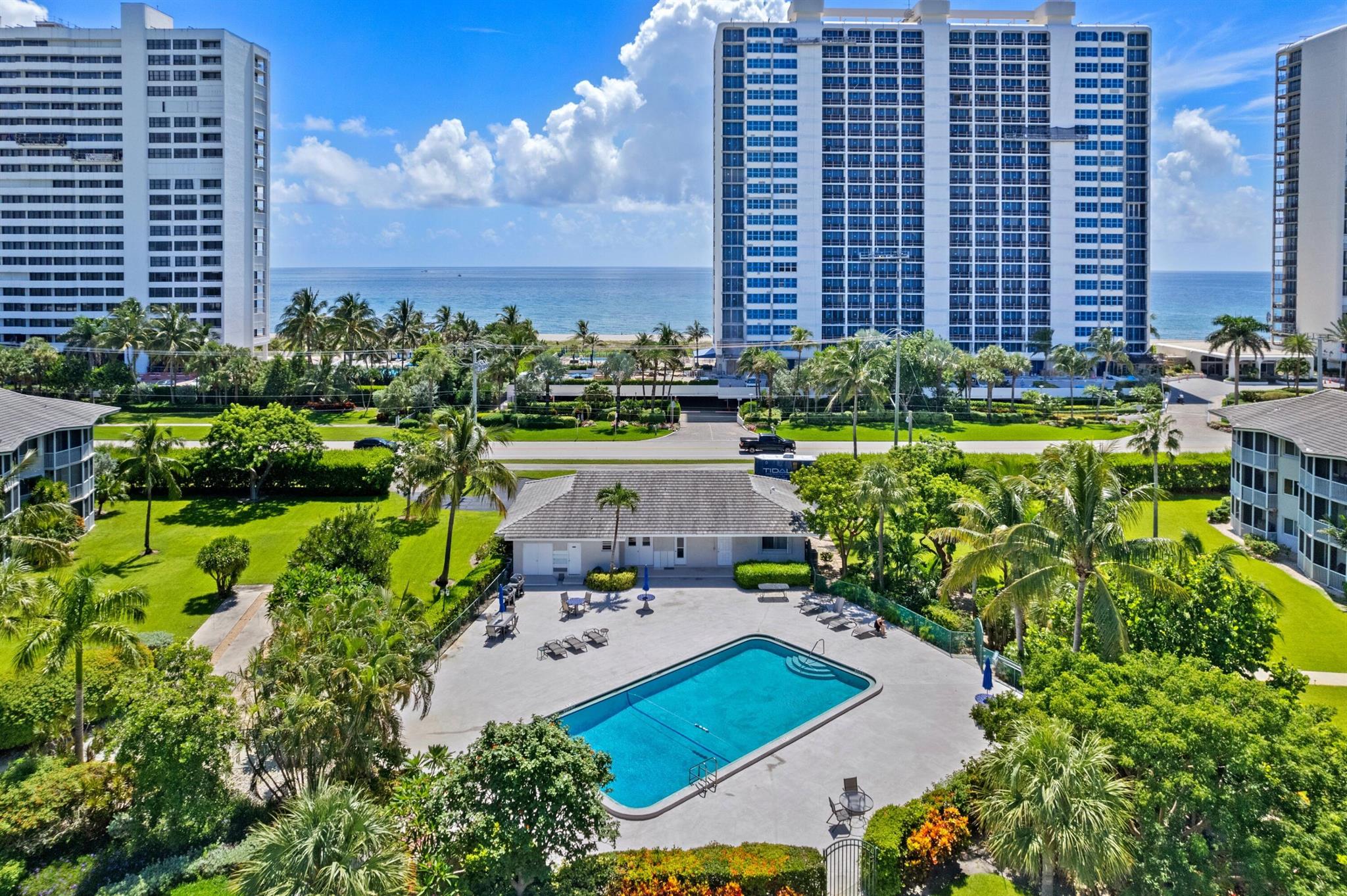 2760 Banyan Road Unit: 32