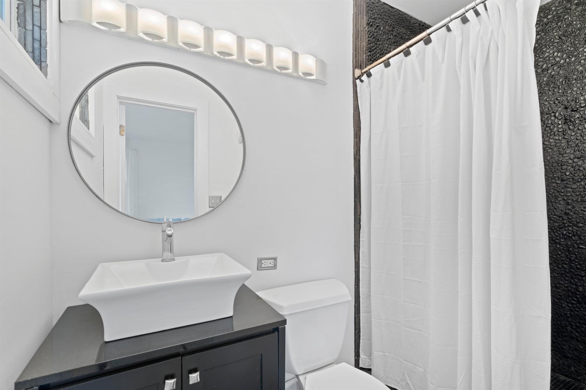 2760 Banyan Road Unit: 32